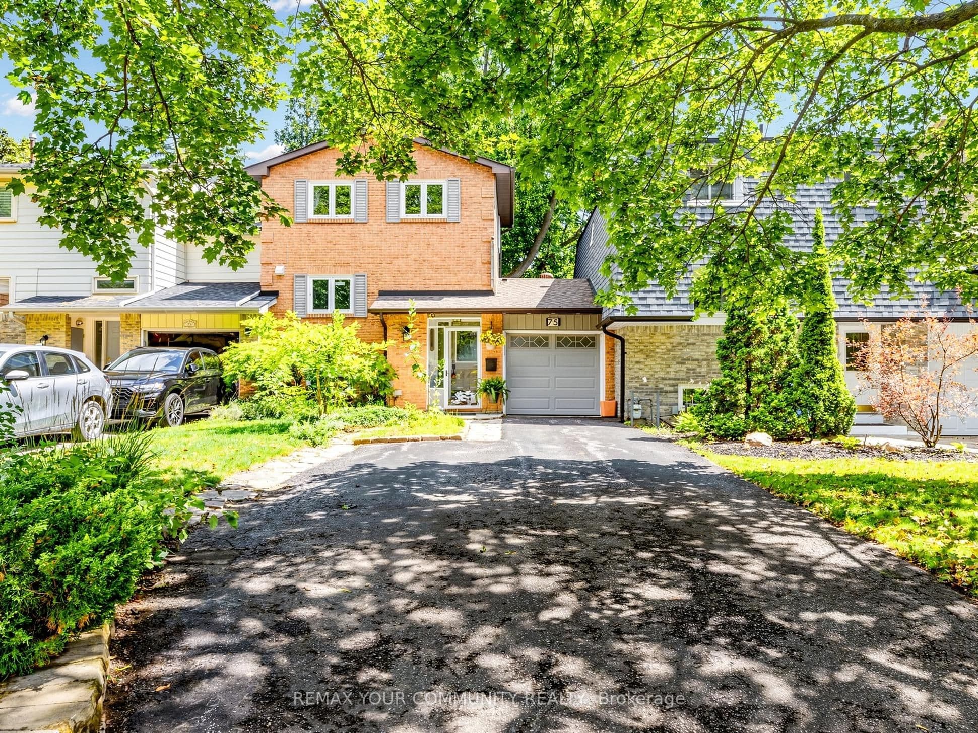 75 St. Andrews Court photo 1