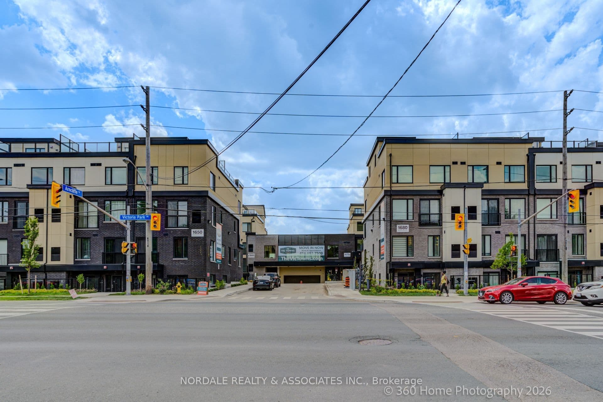 Unit B211 1680 Victoria Park Avenue photo 1