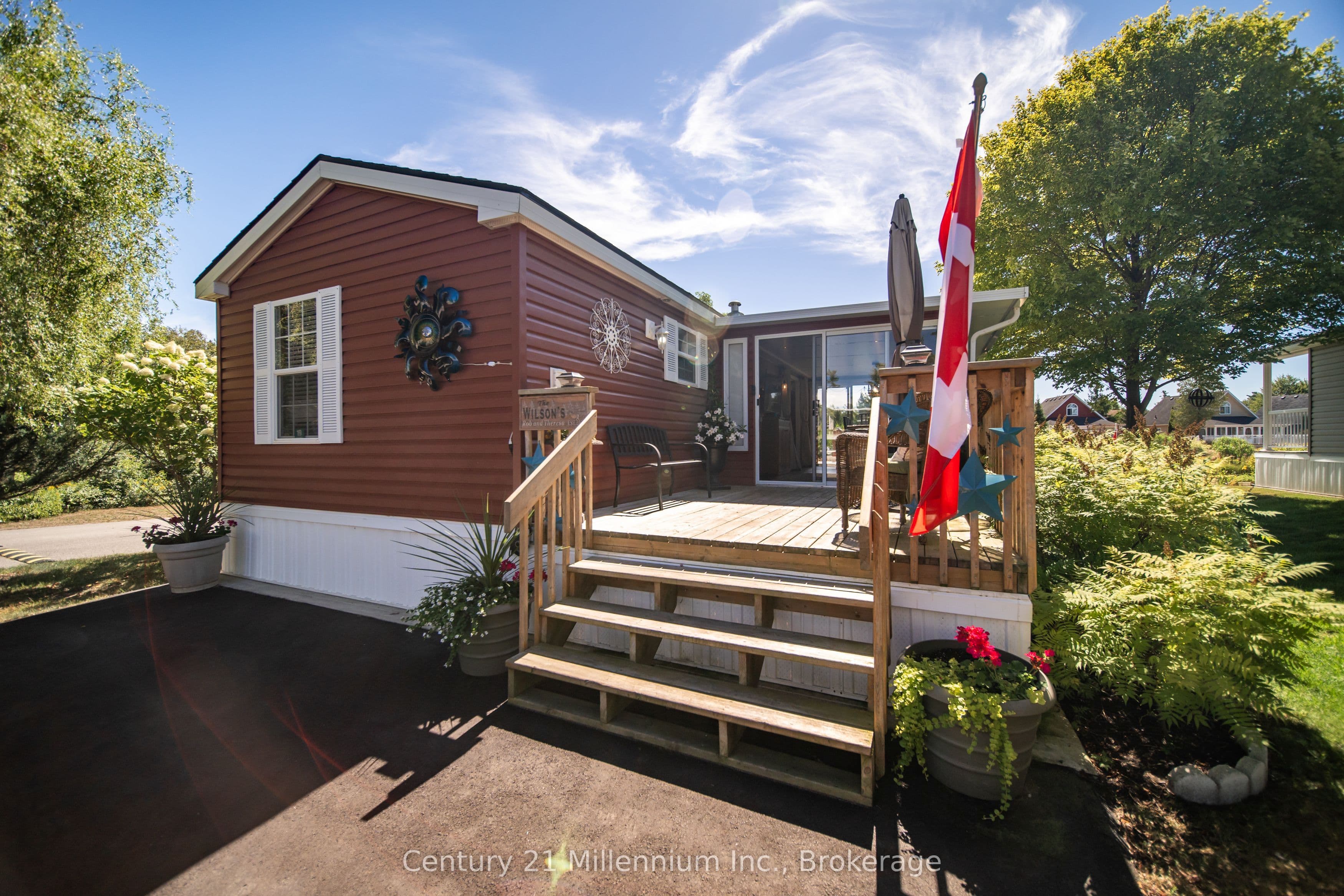 19 White Pines Trail photo 1