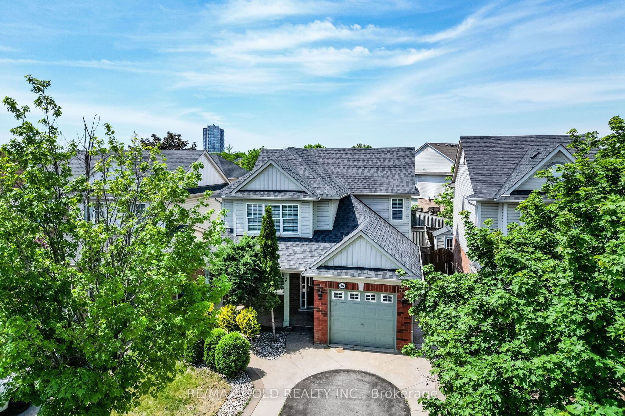 34 Worthington Avenue photo 1