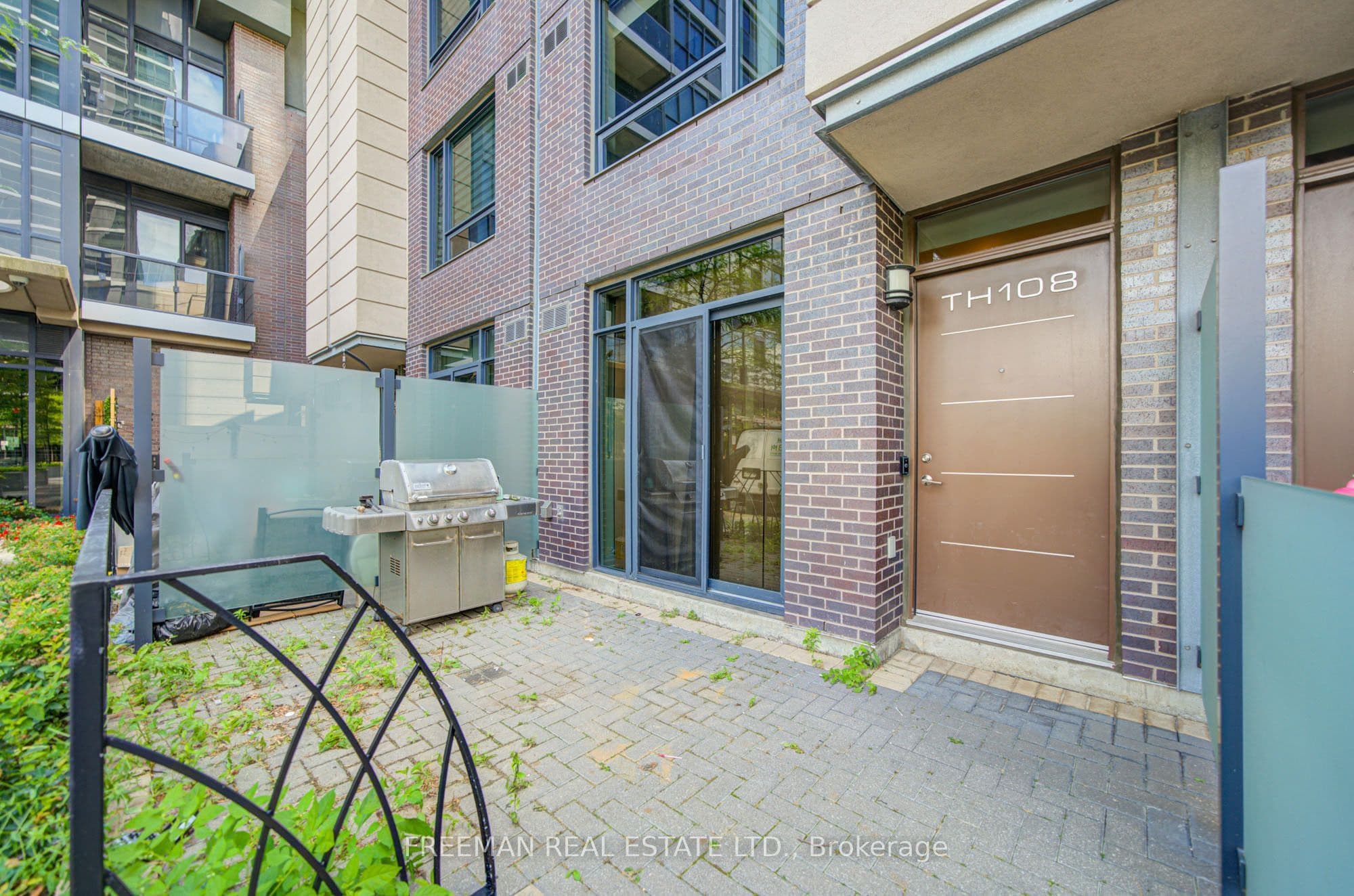 Unit TH108 5 Valhalla Inn Road photo 1