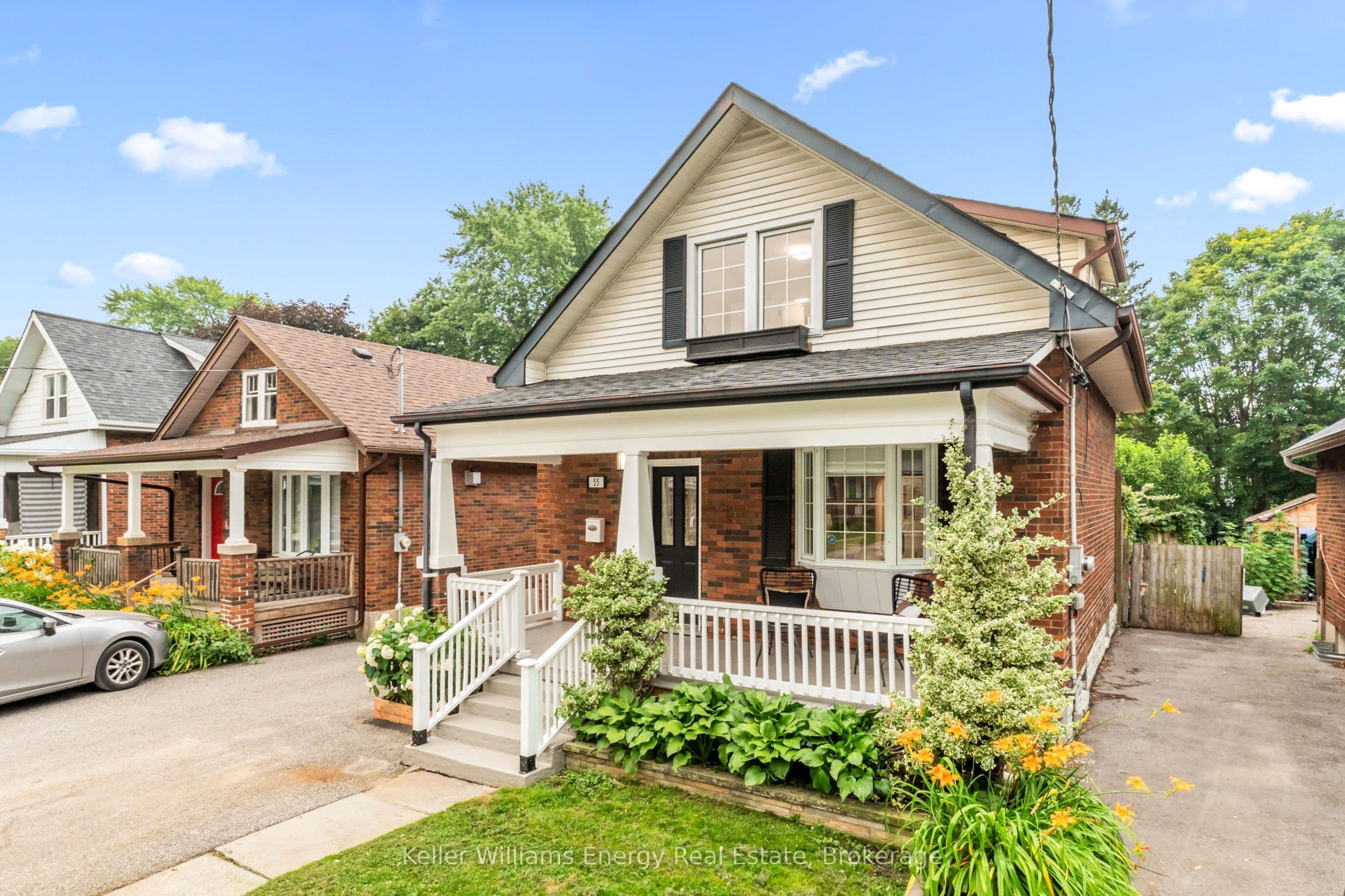 55 Arlington Avenue photo 1