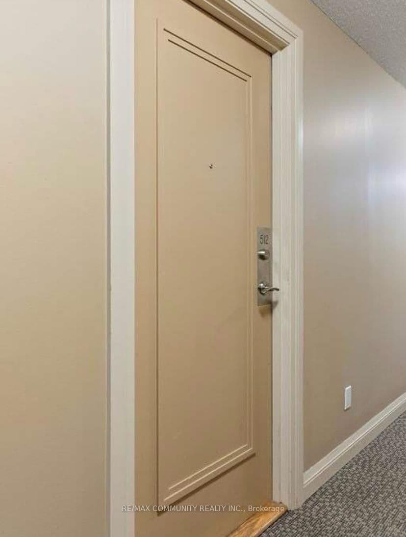 Unit 512 3650 Kingston Road photo 1