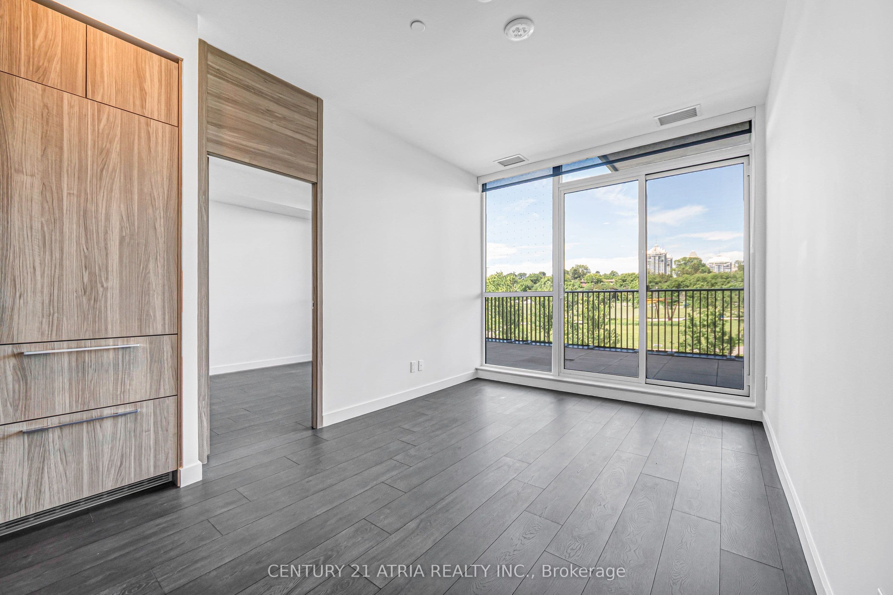 18 Esther Shiner Boulevard photo 1