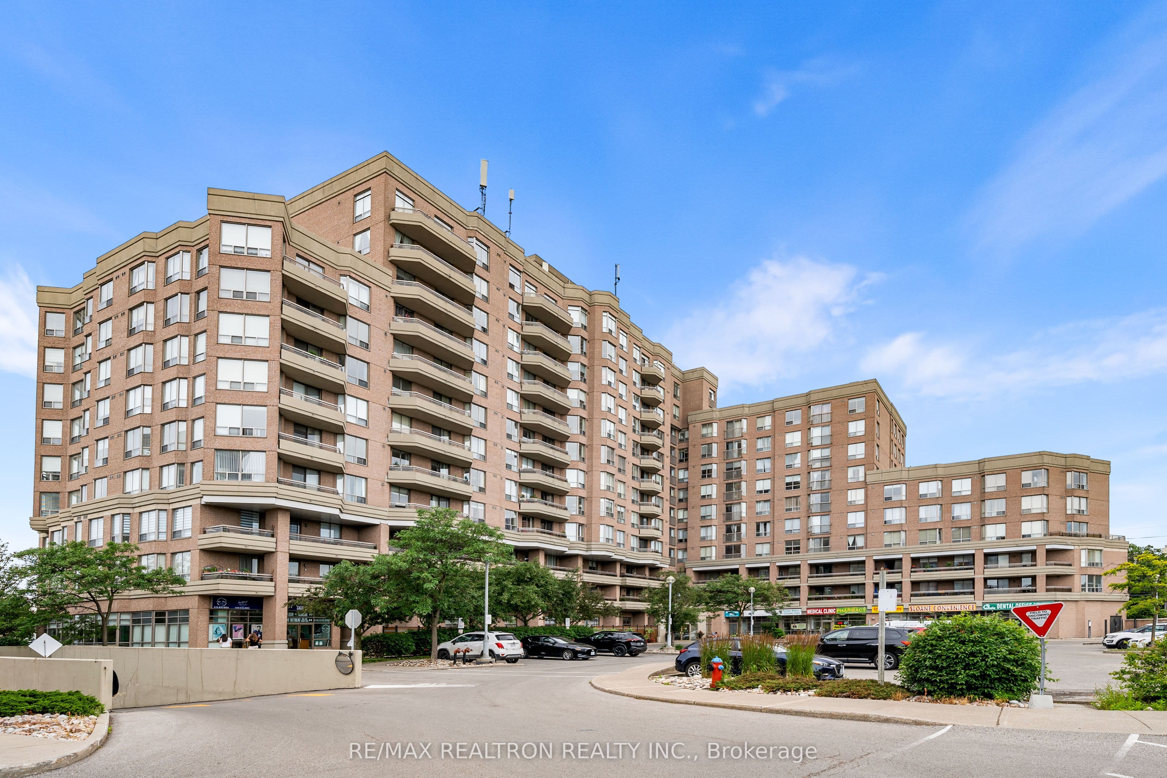 Unit 315 1700 Eglinton Avenue photo 1