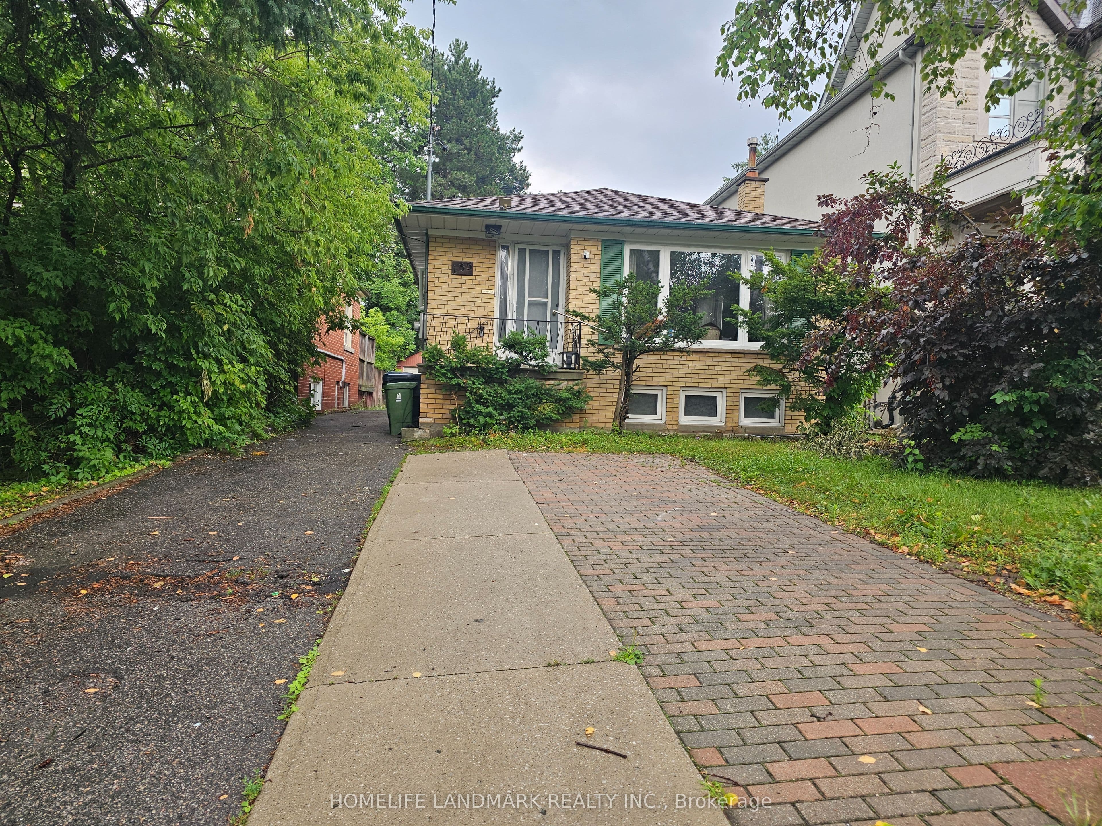 Unit Basement 155 Churchill Avenue photo 1