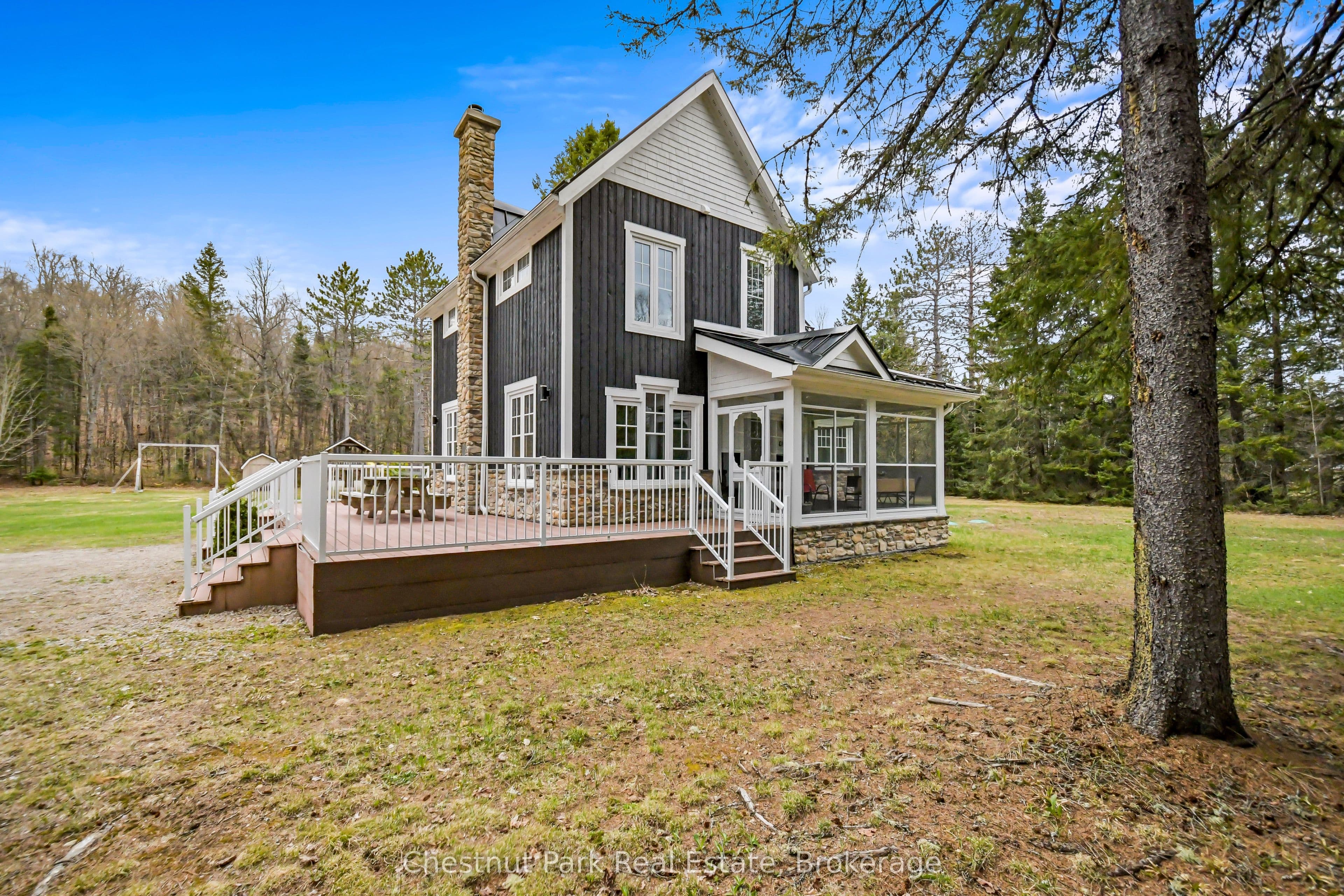 12 Emsdale Lake Road photo 1