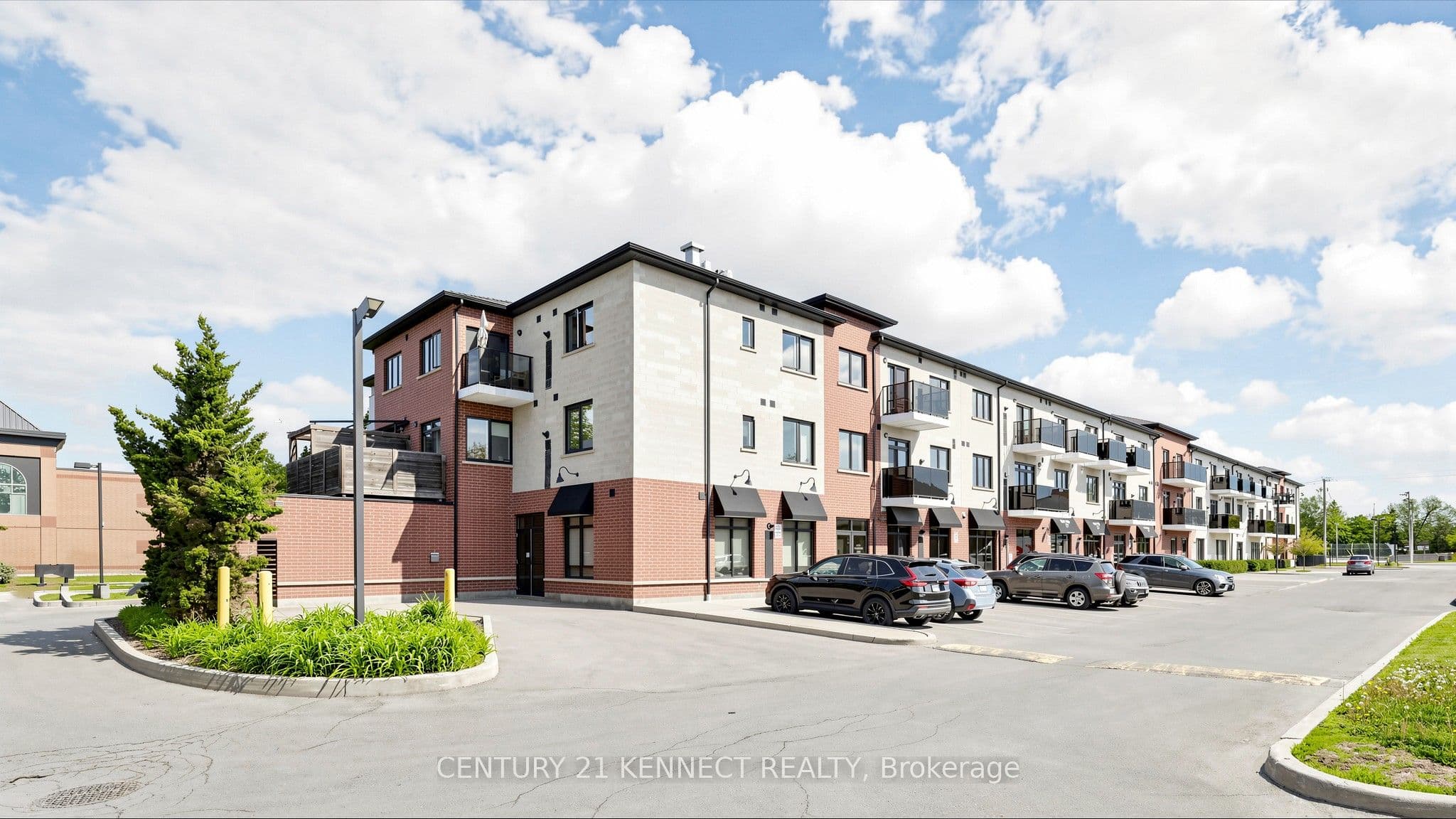 Unit 314 170 Rockhaven Lane photo 1