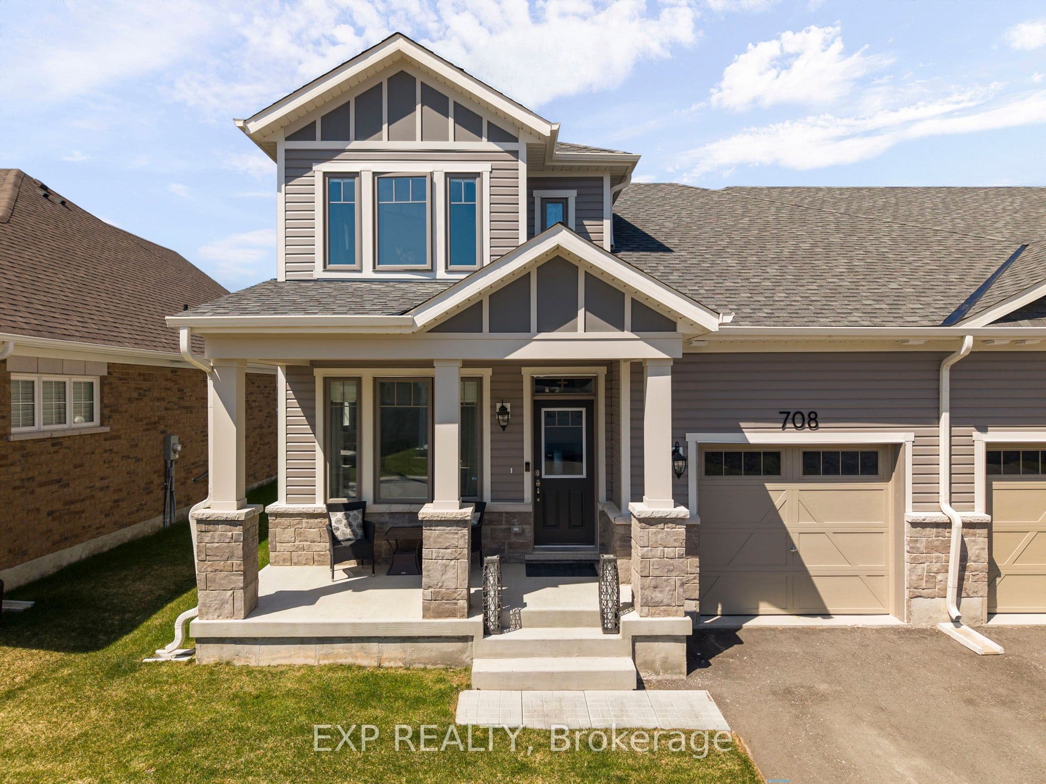 708 Sargeant Place photo 1