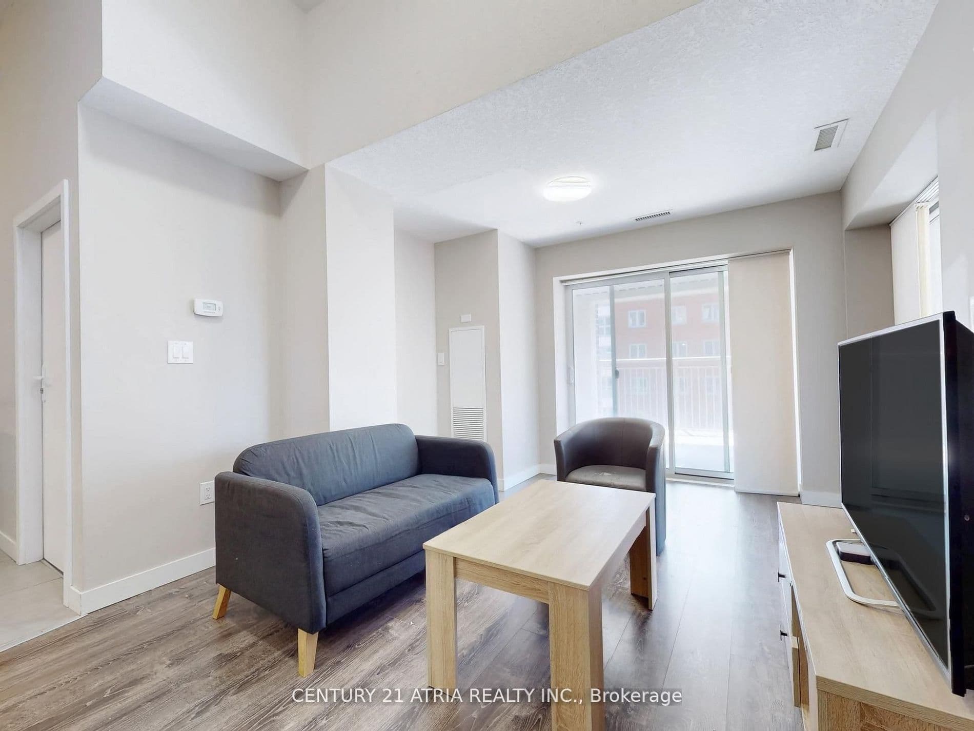 Unit 308 280 Lester Street photo 1