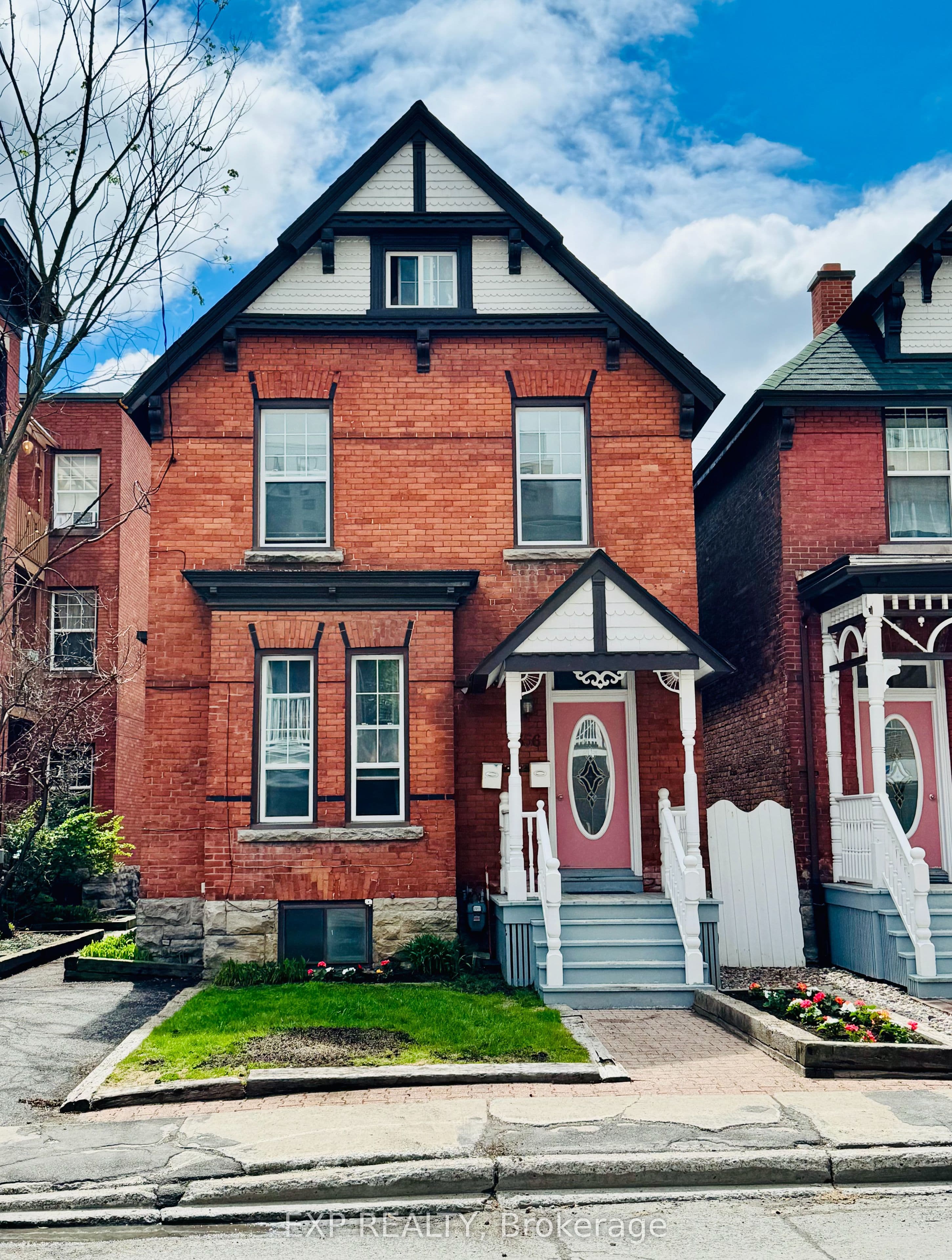 356 Gilmour Street photo 1