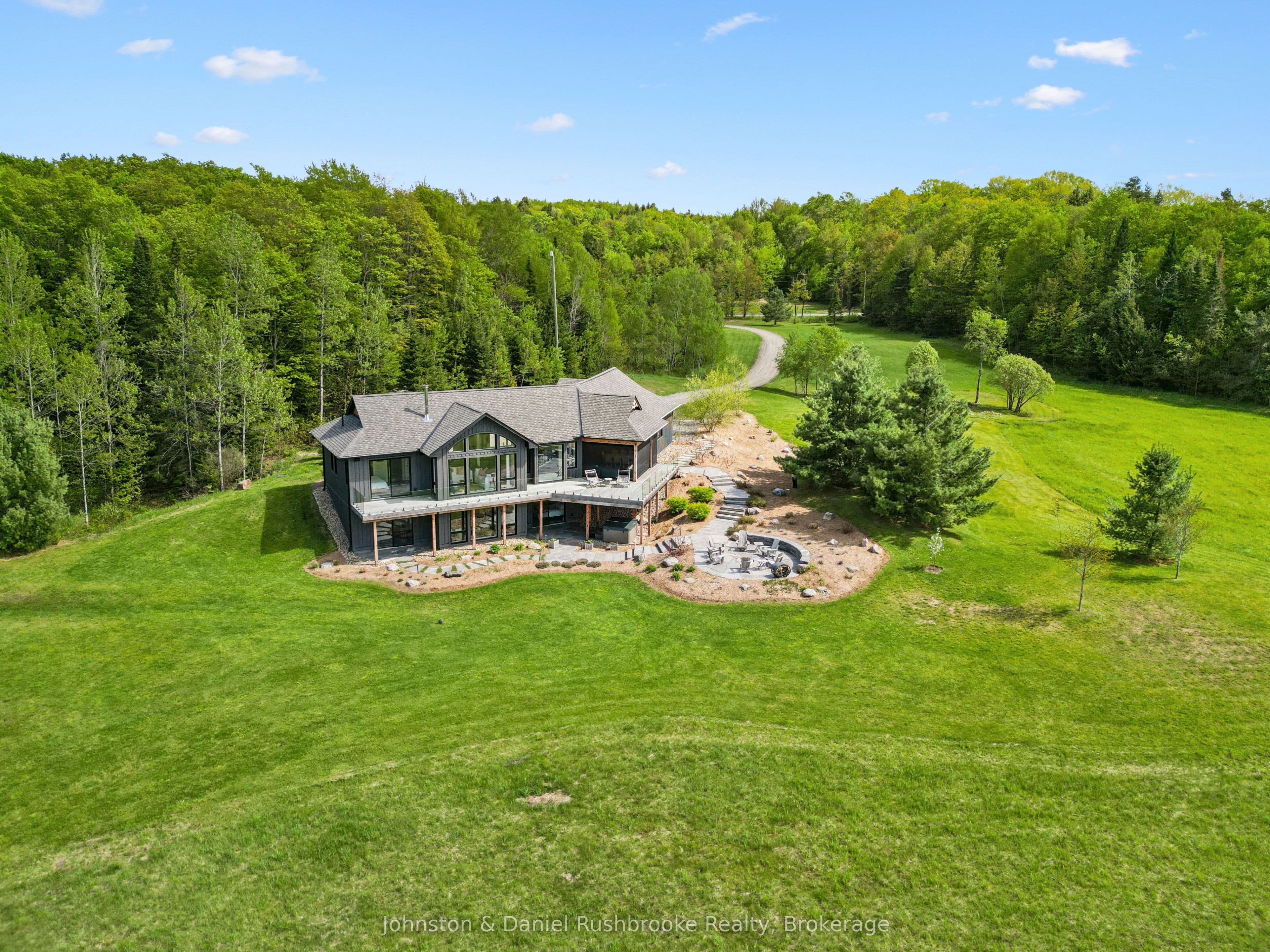 1280 Beatrice Townline Road photo 1