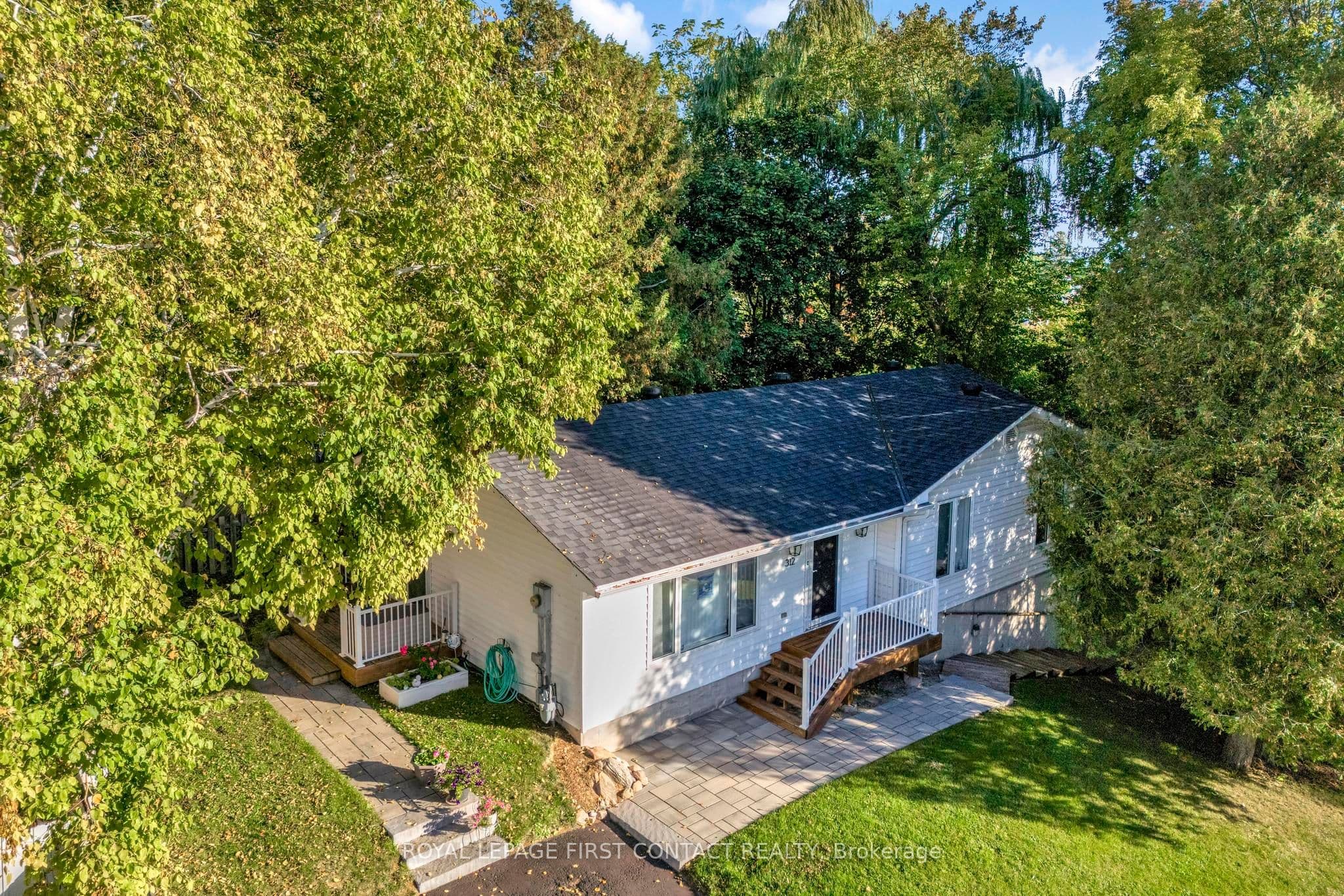 312 Barnett Avenue photo 1