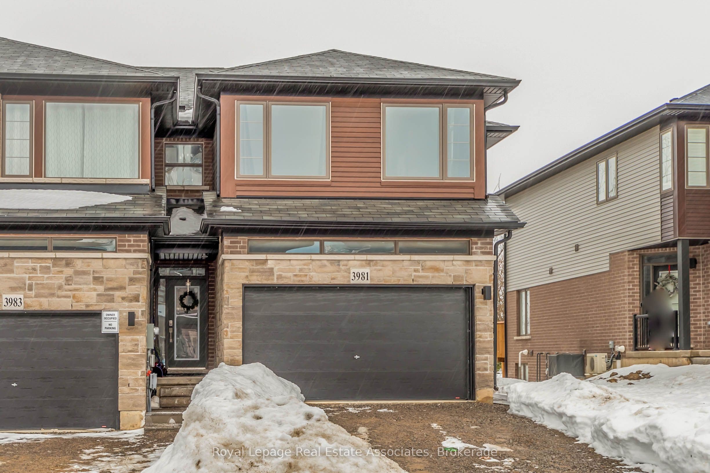 3981 Crown Street photo 1