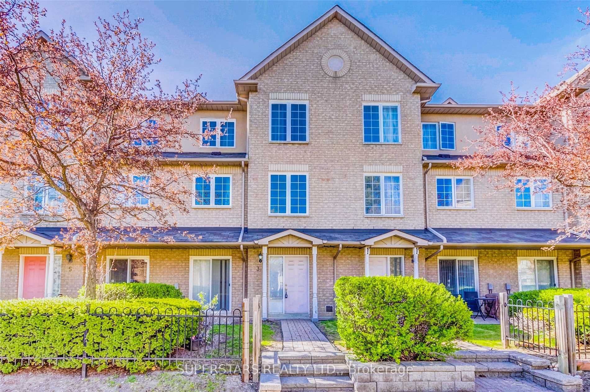 Unit 3A 5 St Moritz Way photo 1