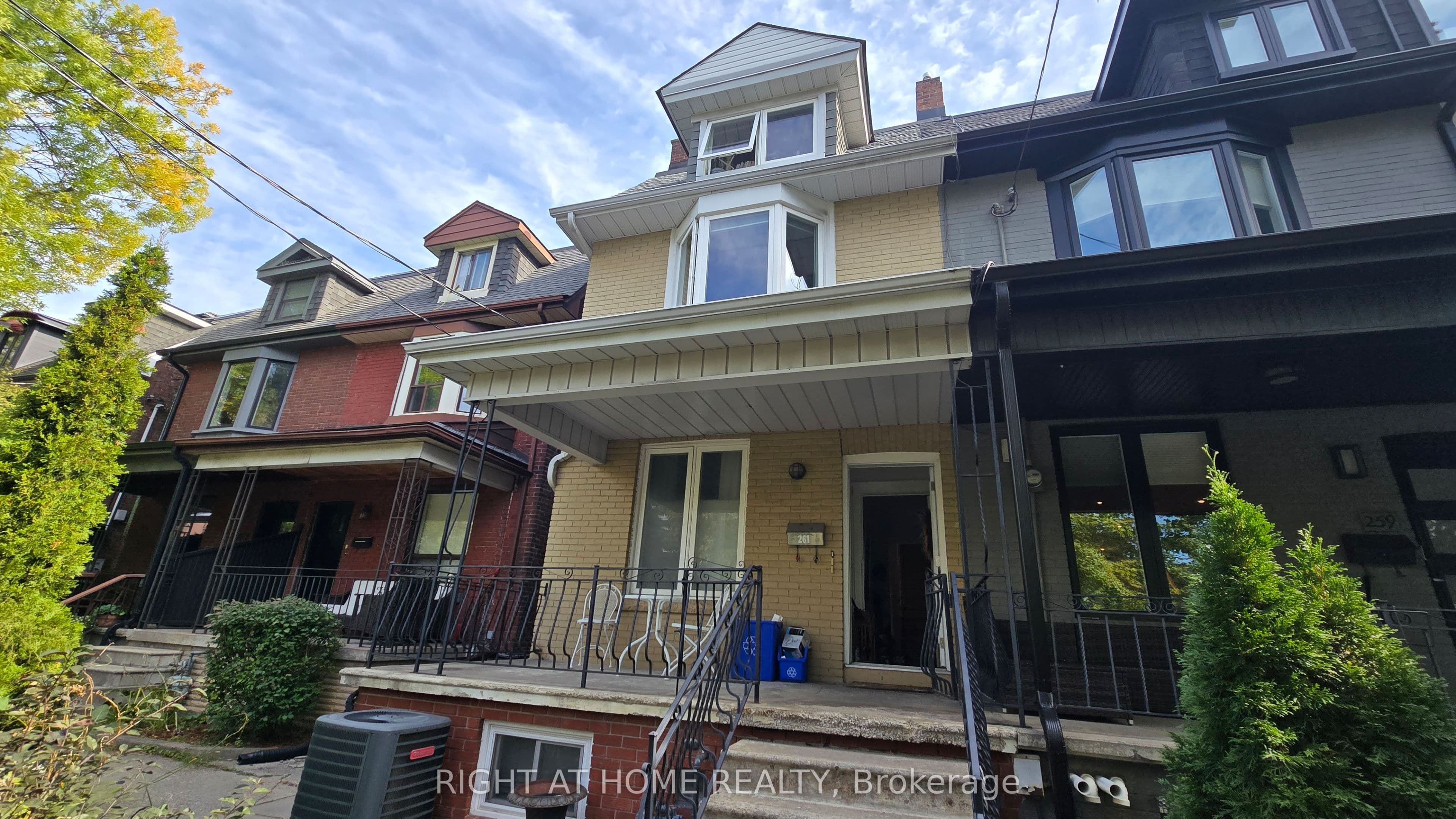 261 Grace Street photo 1