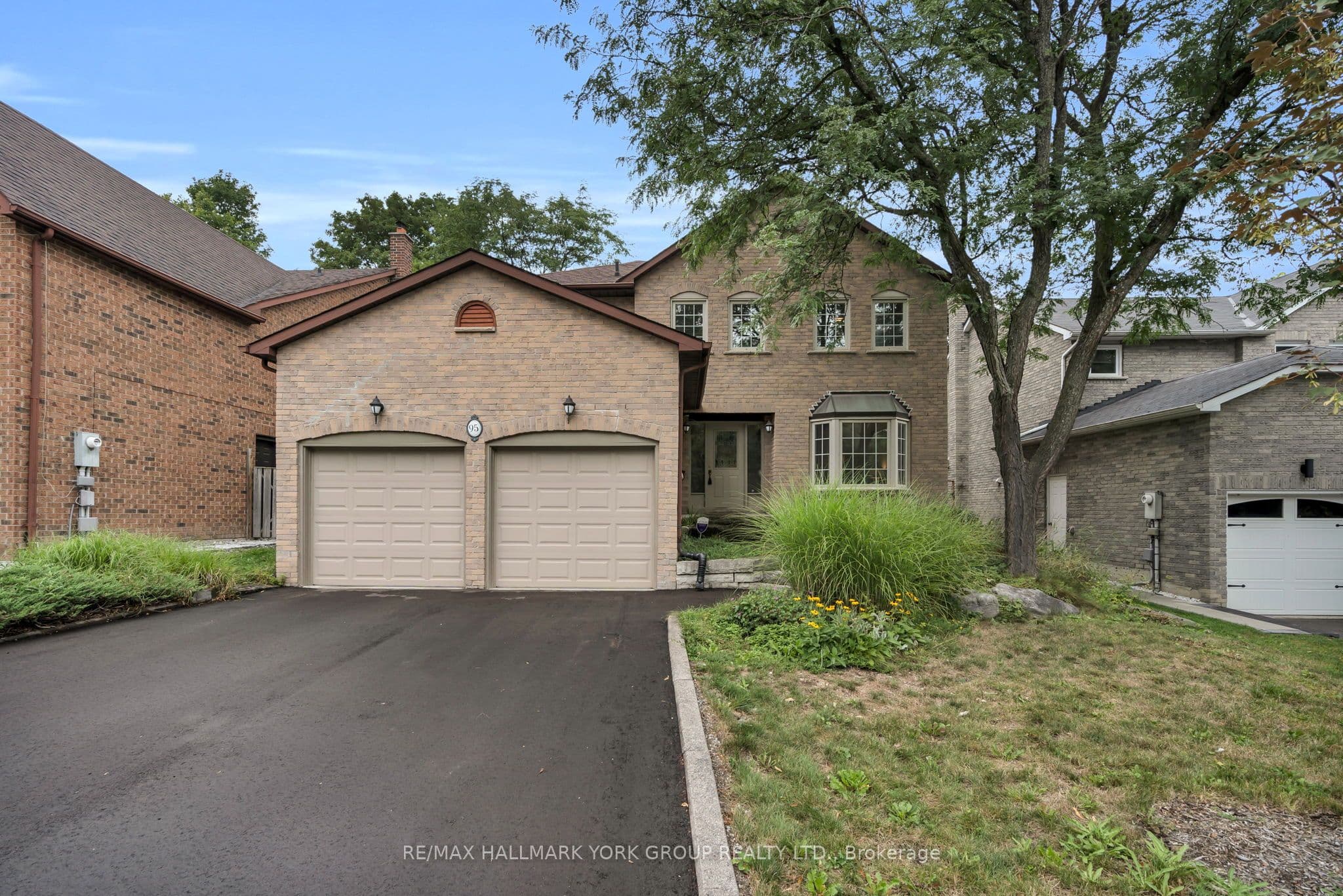95 Gilbank Drive photo 1