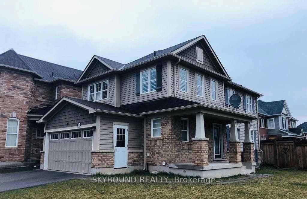 Unit (Lower) 981 Asleton Boulevard photo 1