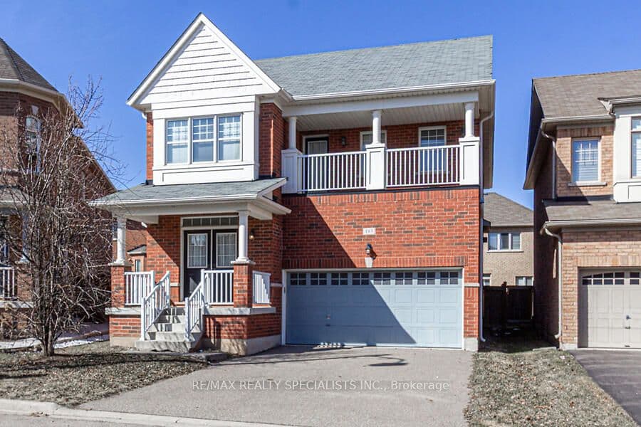183 Huddlestone Crescent photo 1