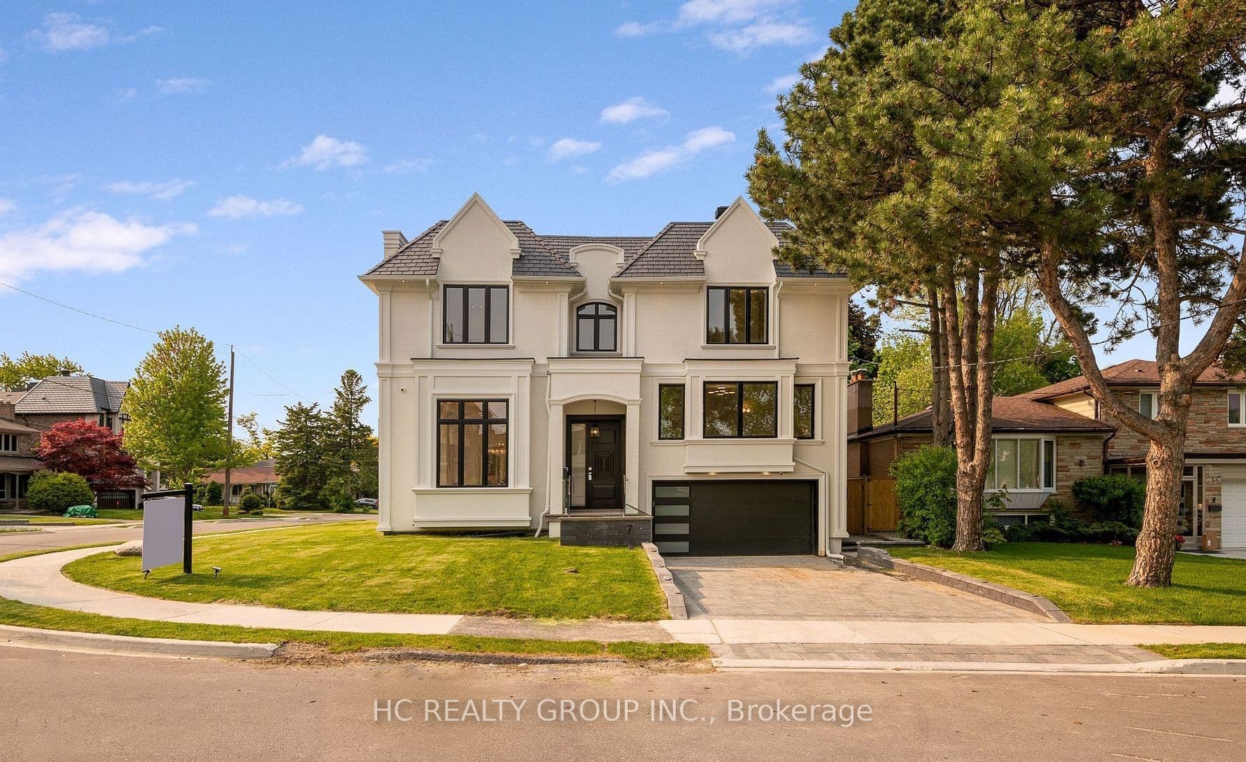 7 Knollview Crescent photo 1