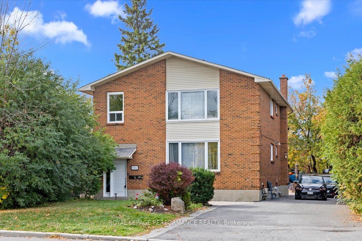 1702 Russell Road photo 1