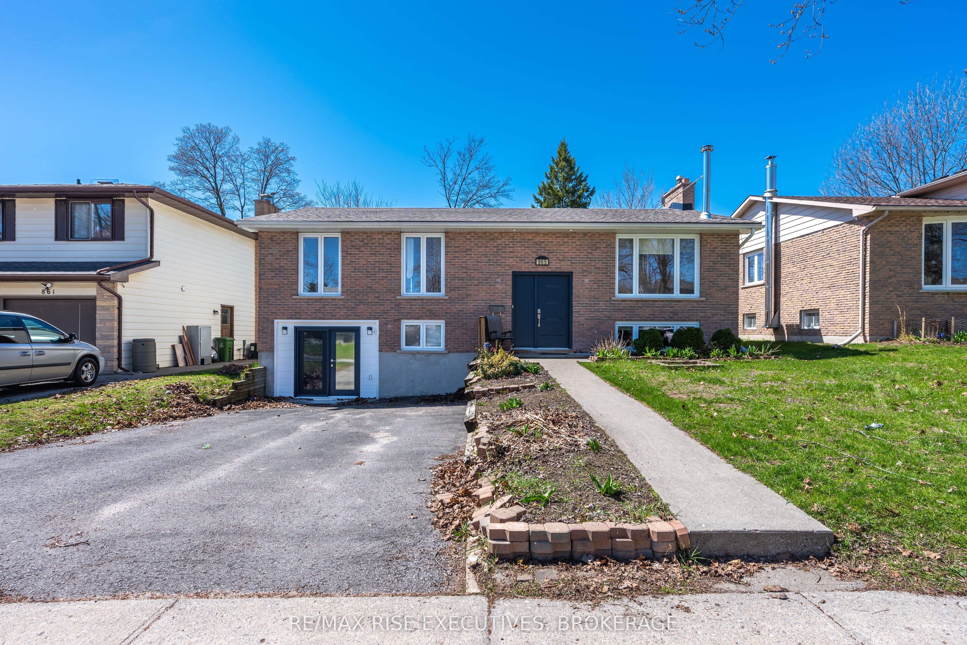 865 Danbury Road photo 1