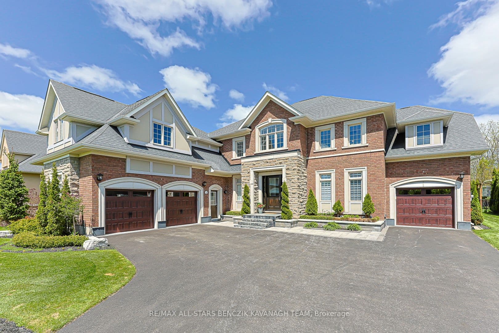 18 Wyndance Way photo 1