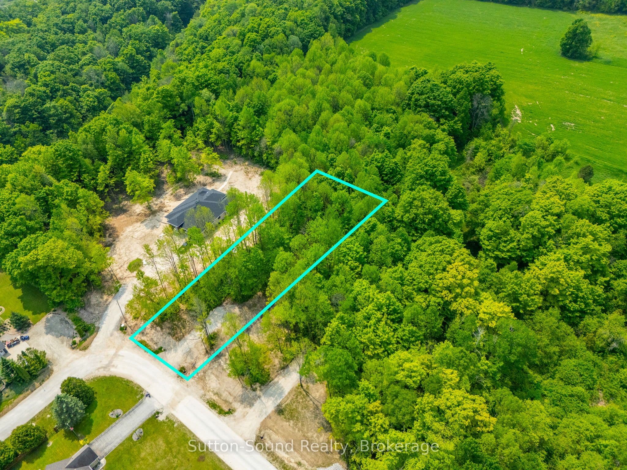 130 Maple Ridge Road photo 1