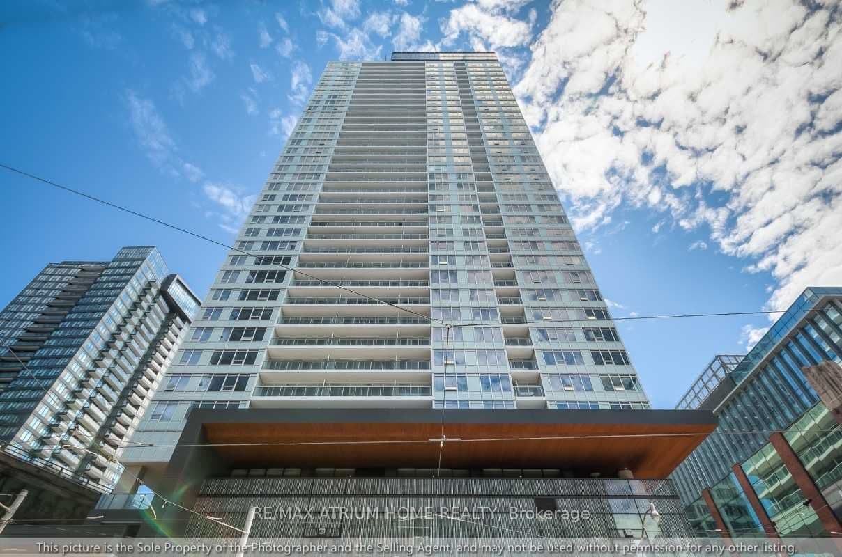 Unit 3206 19 Bathurst Street photo 1