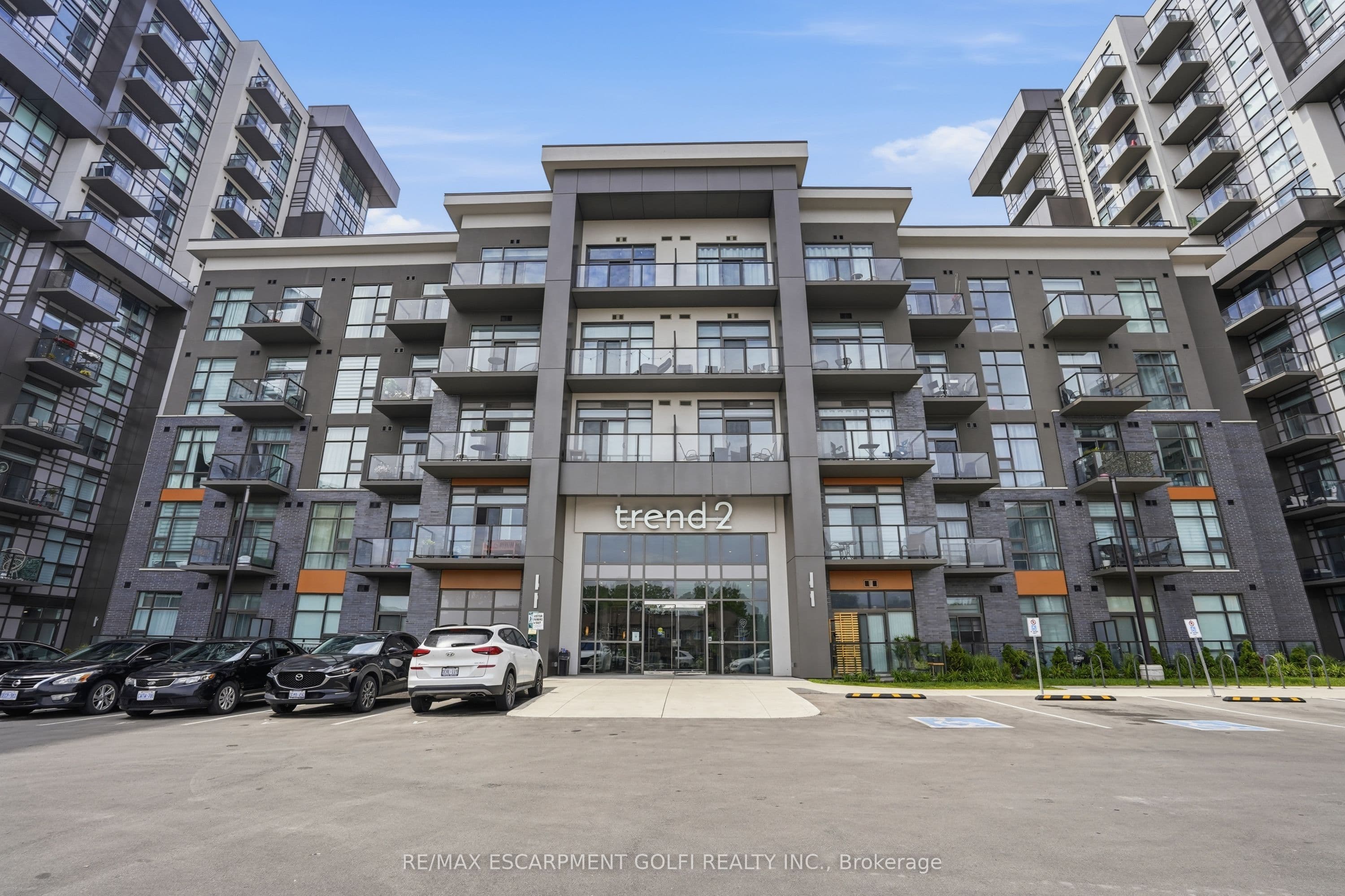 Unit 1008 460 Dundas Street photo 1