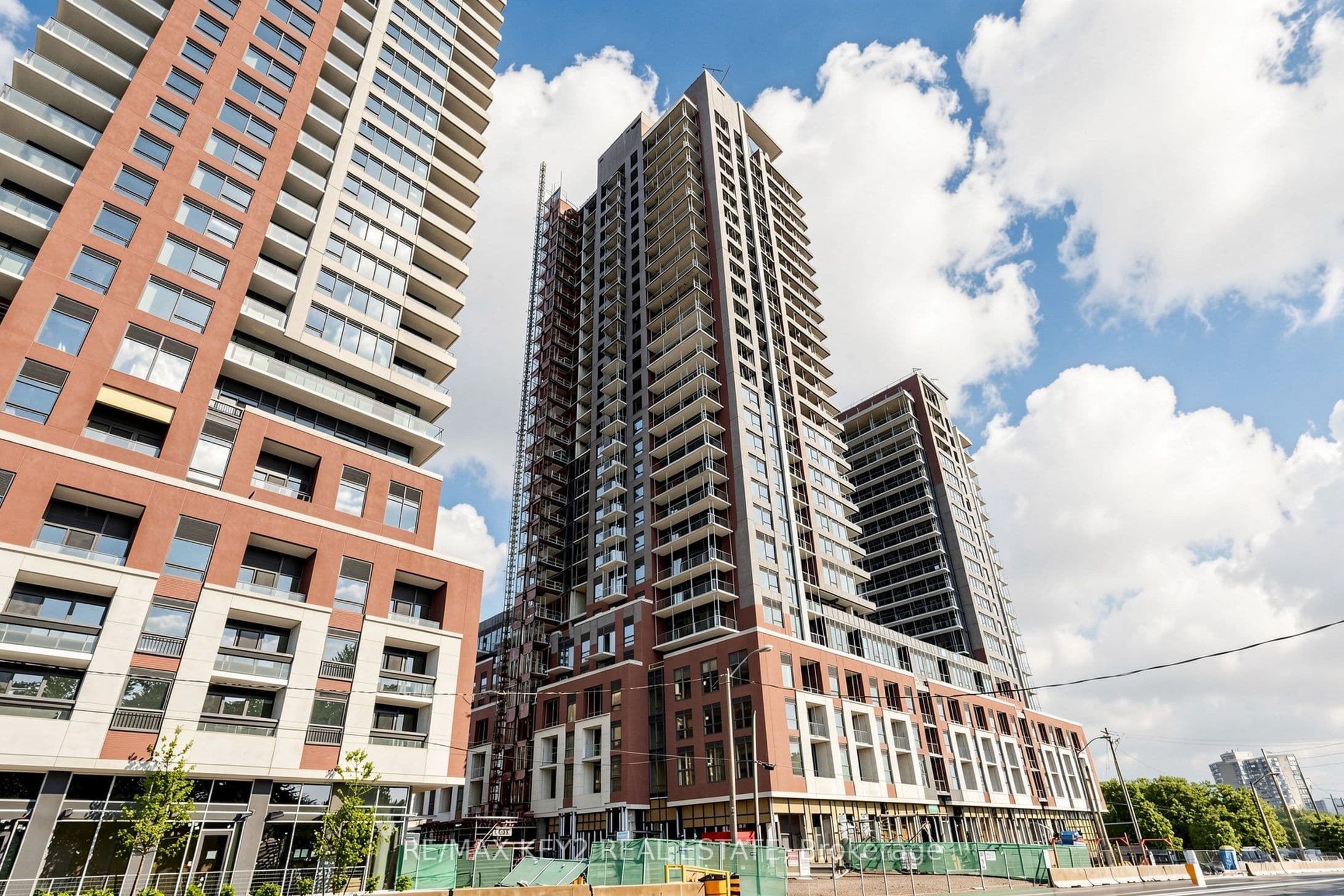 Unit 706 4010 Eglinton Avenue photo 1