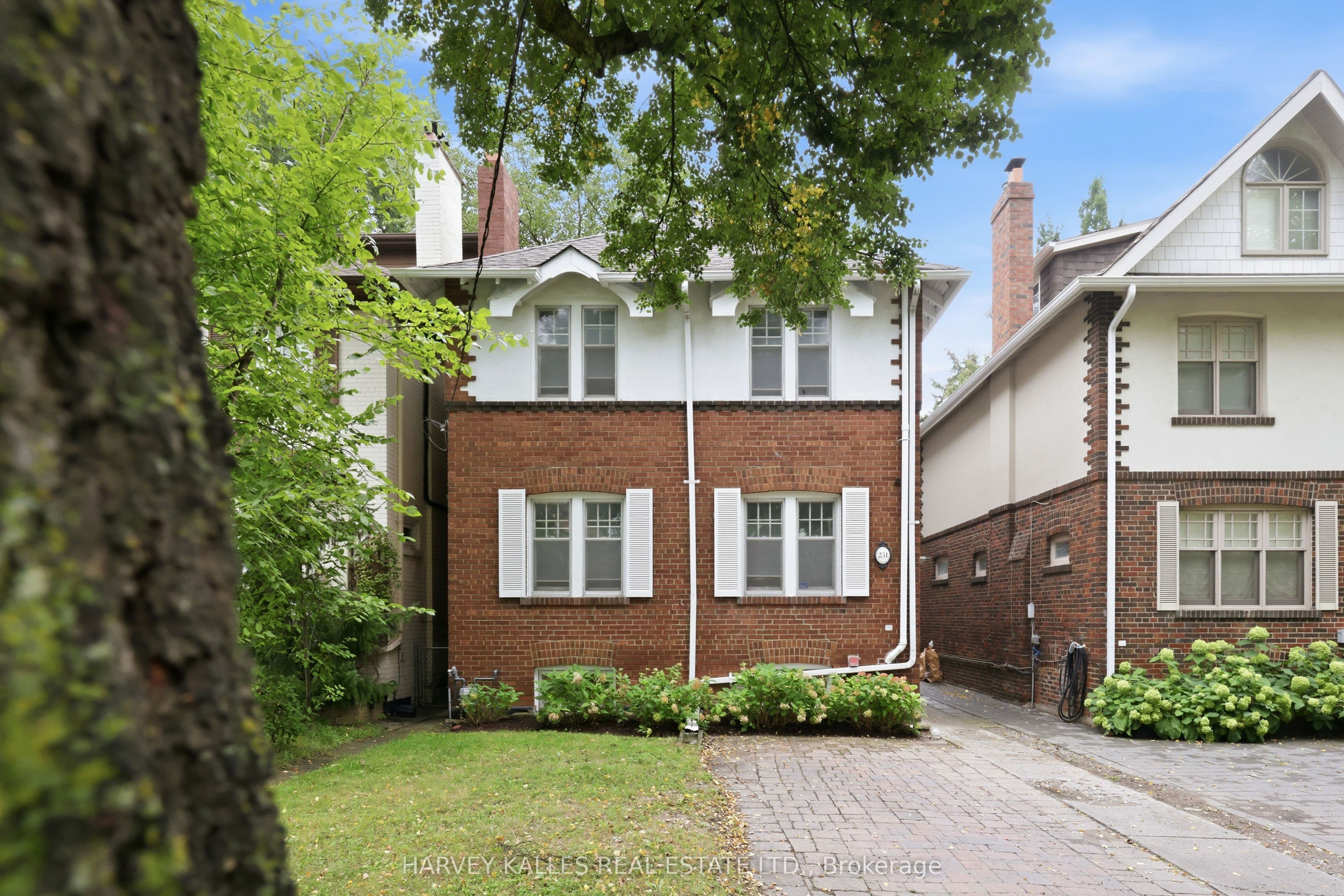 231 Glengrove Avenue photo 1