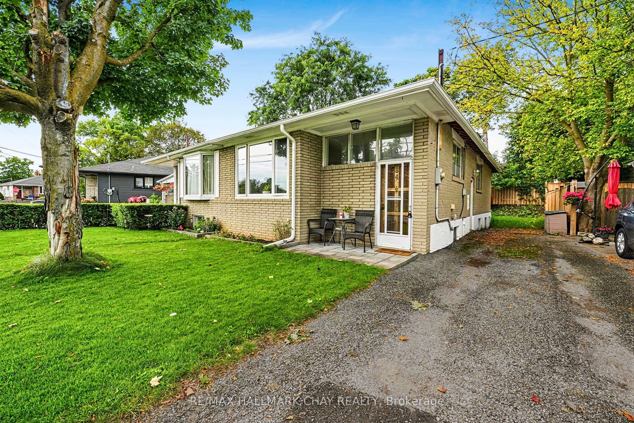 84 Longford Drive photo 1