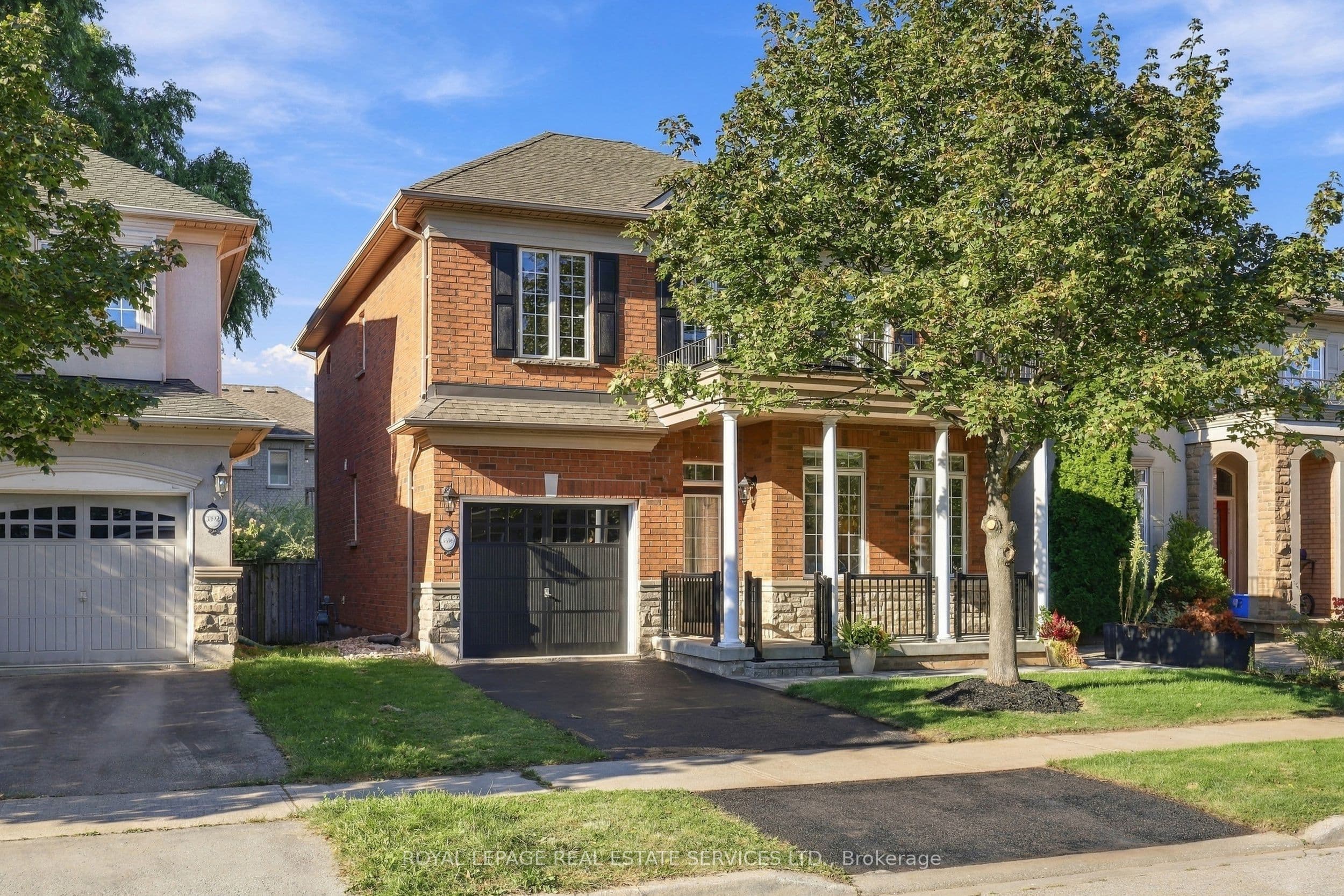 3396 Hayhurst Crescent photo 1