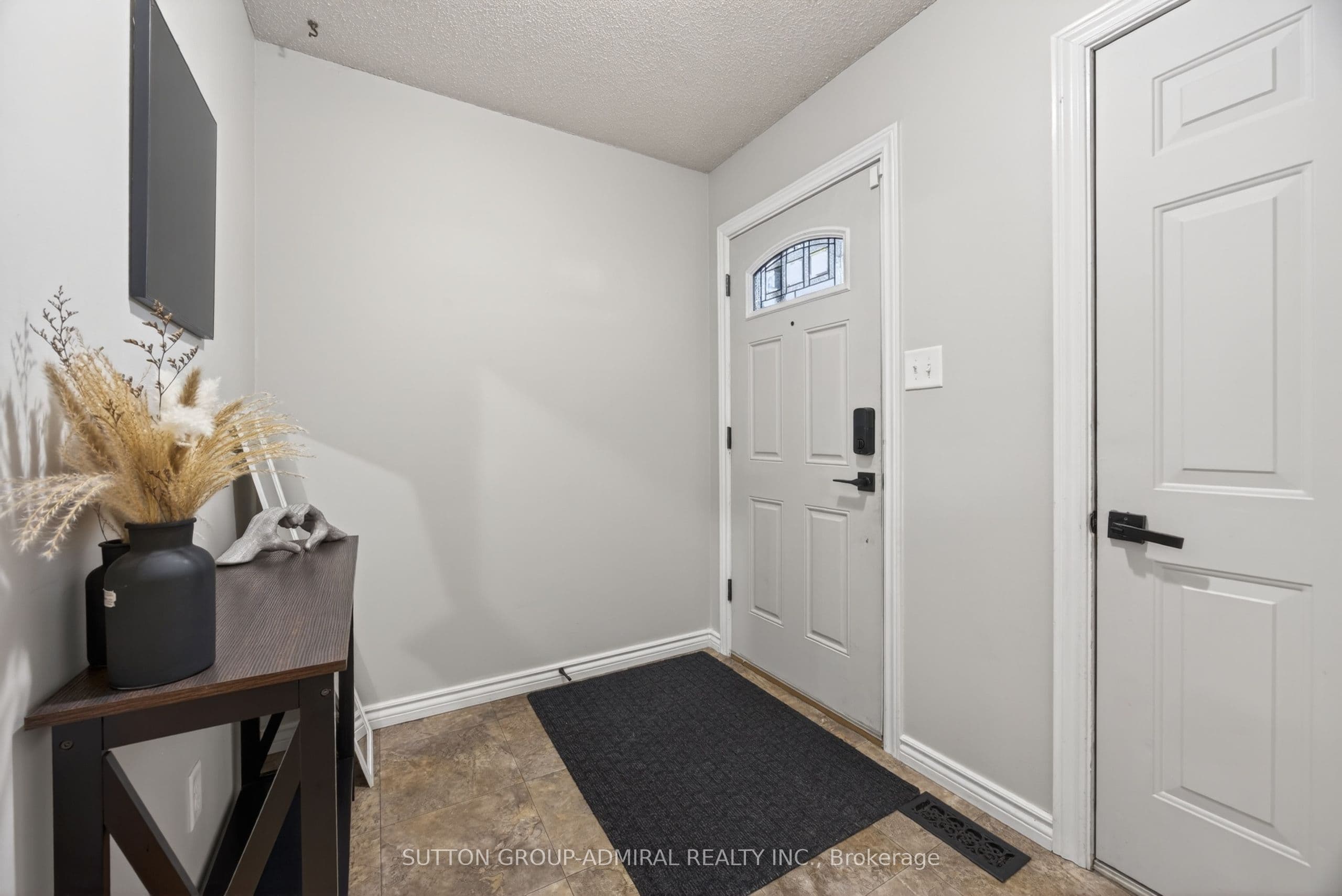 90 Rice Drive photo 1