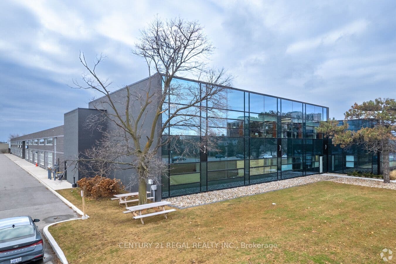 Unit 113/115 1550 Birchmount Road photo 1