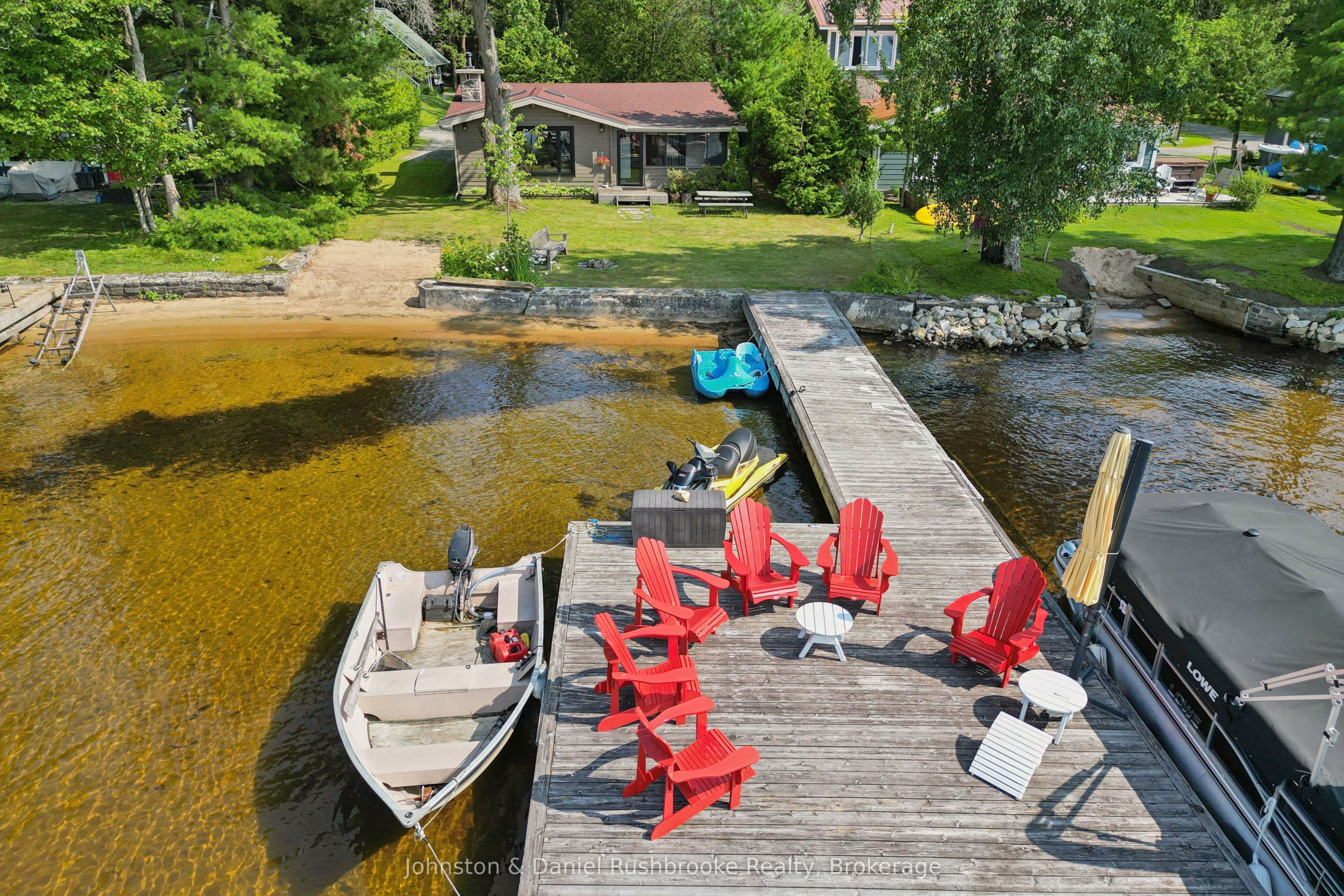 1046 Golden Point Road photo 1