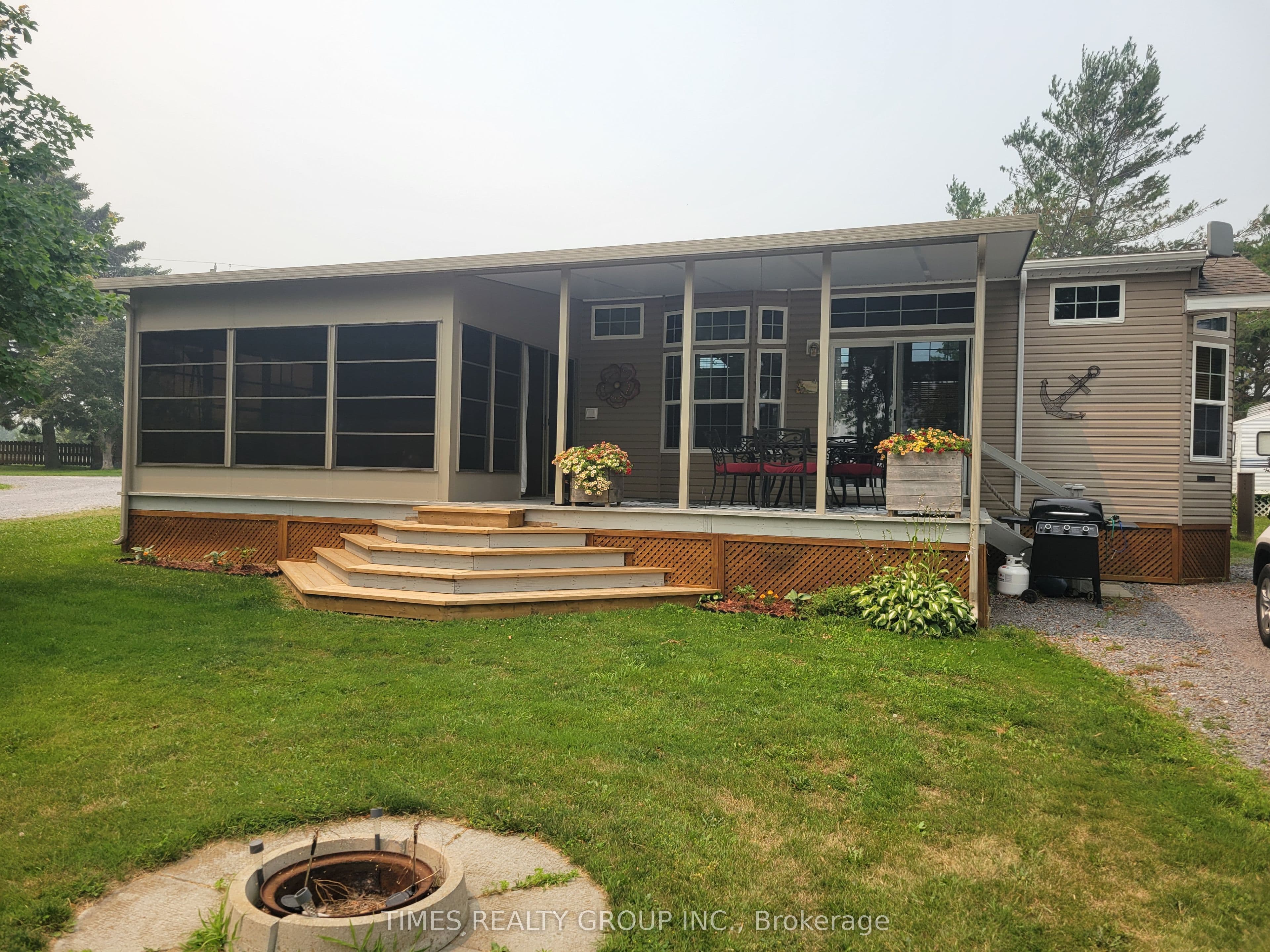 Unit 9 97 Carter Road photo 1