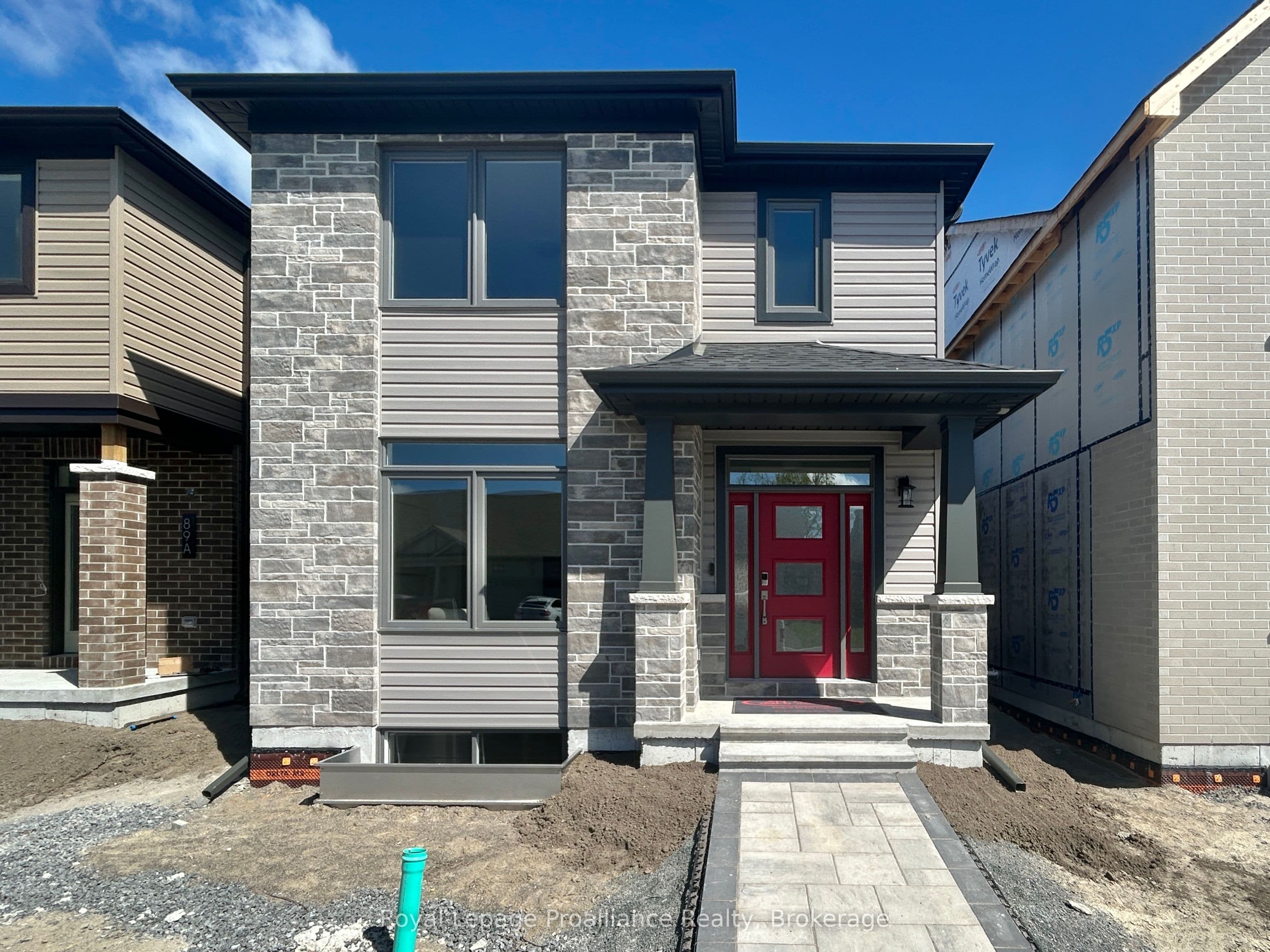 91 Athabaska Drive photo 1