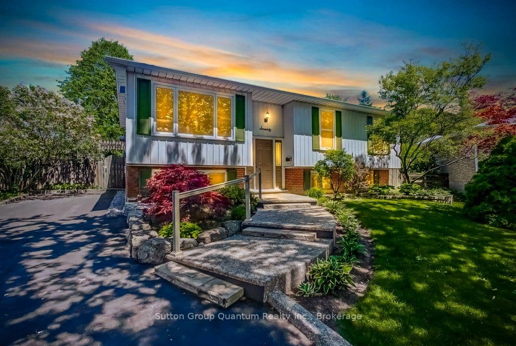 70 Graystone Drive photo 1