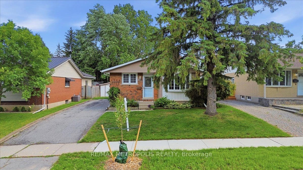 615 Dogwood Lane photo 1