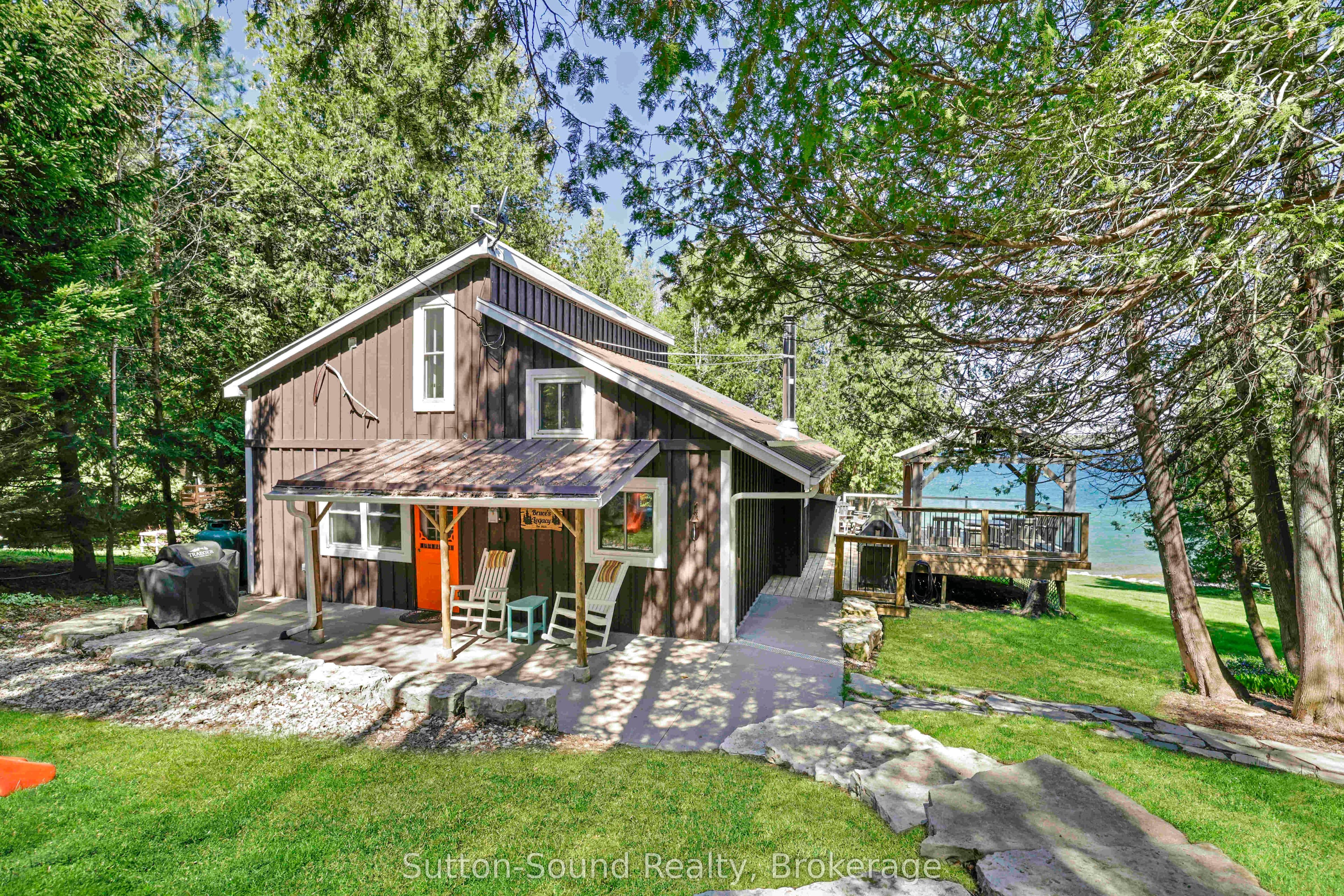 109 Dahl Street photo 1
