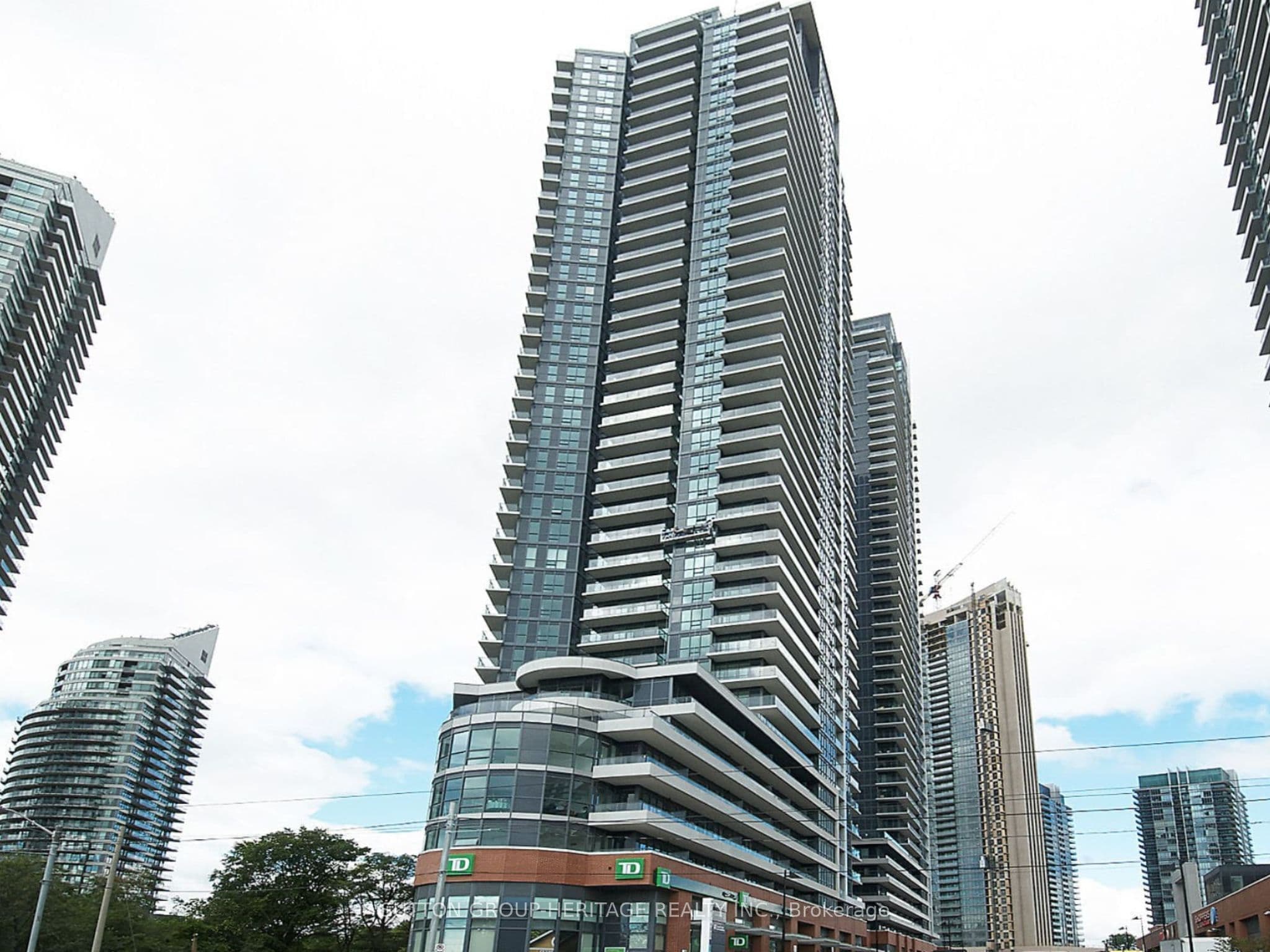 Unit 907 2212 Lake Shore Boulevard photo 1