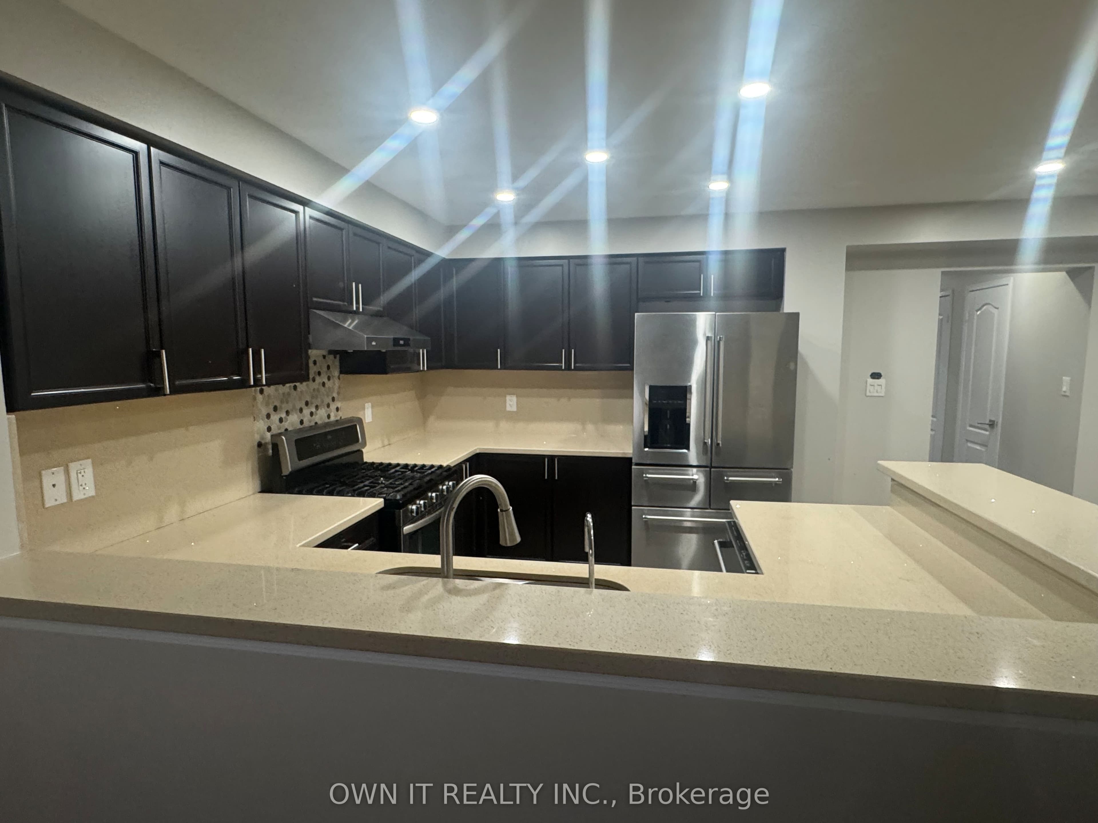 3035 Mission Hill Drive photo 1