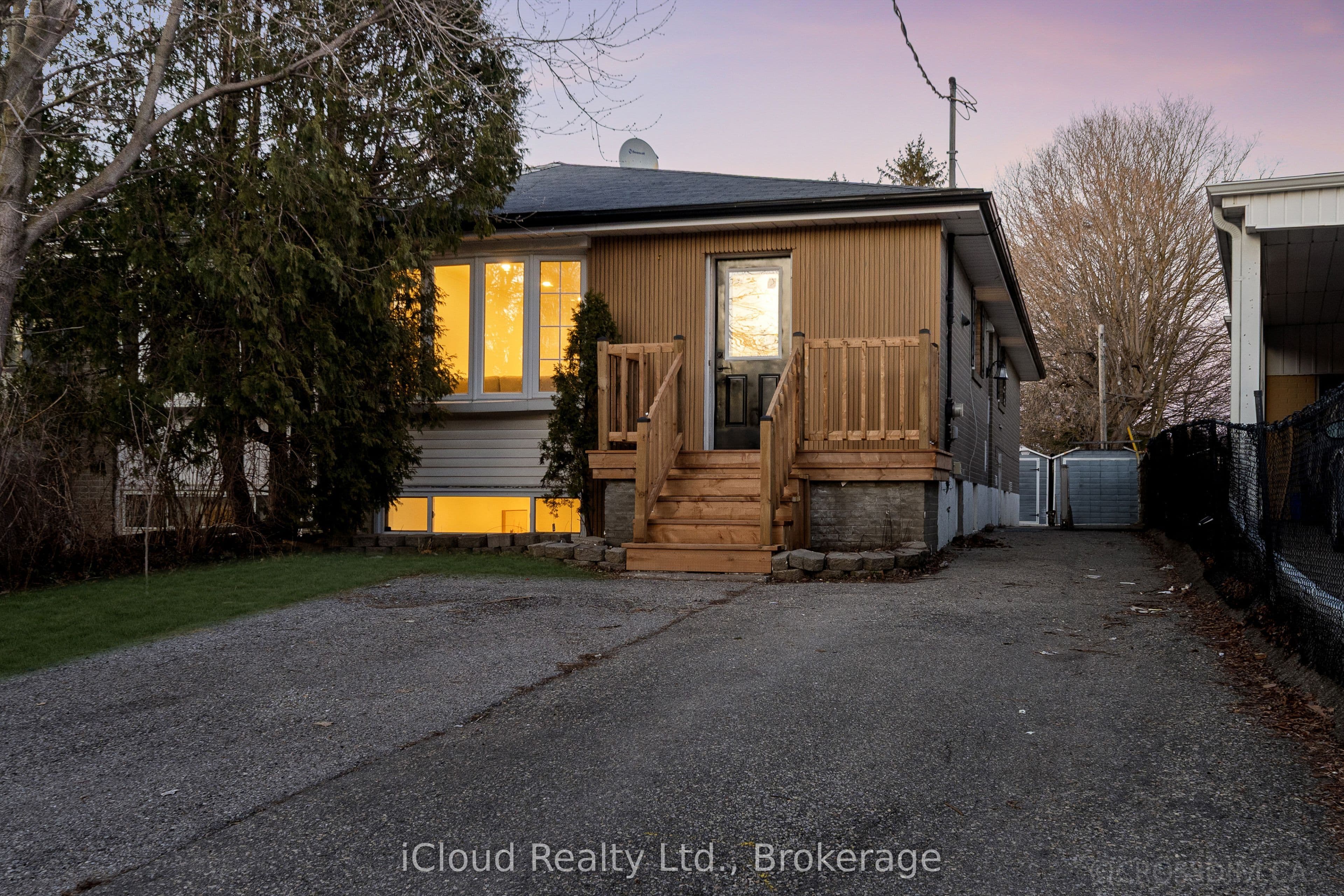 107 Bayview Parkway photo 1