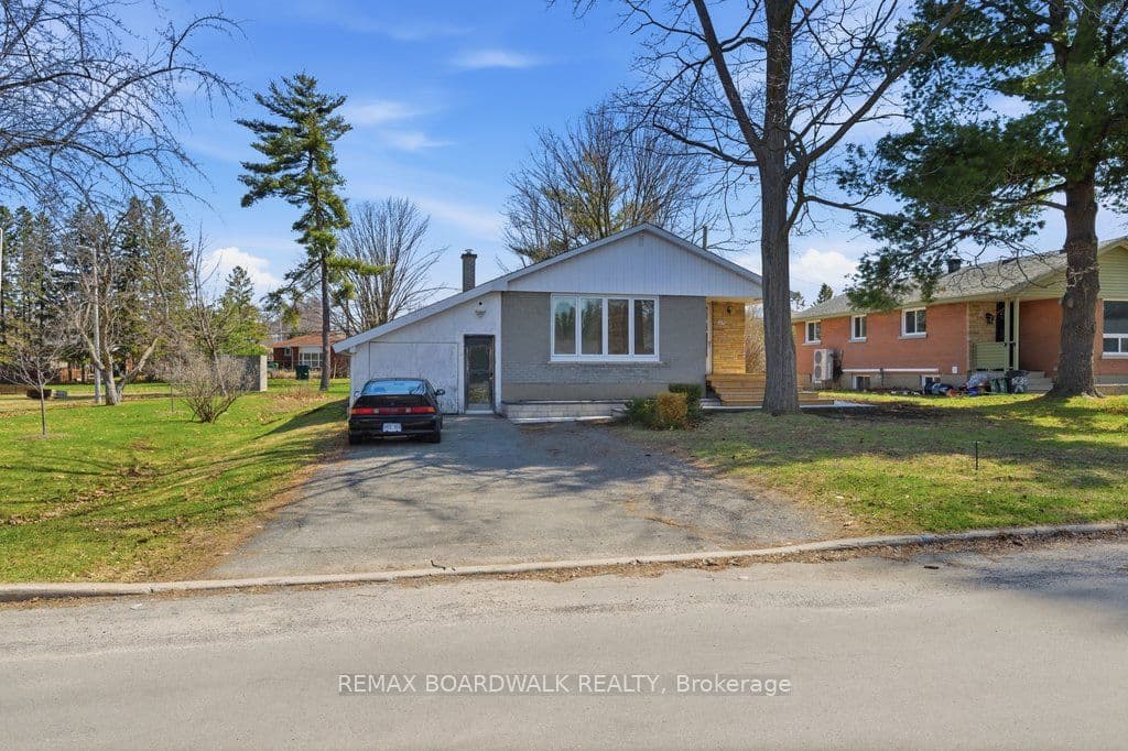 1279 Adirondack Drive photo 1