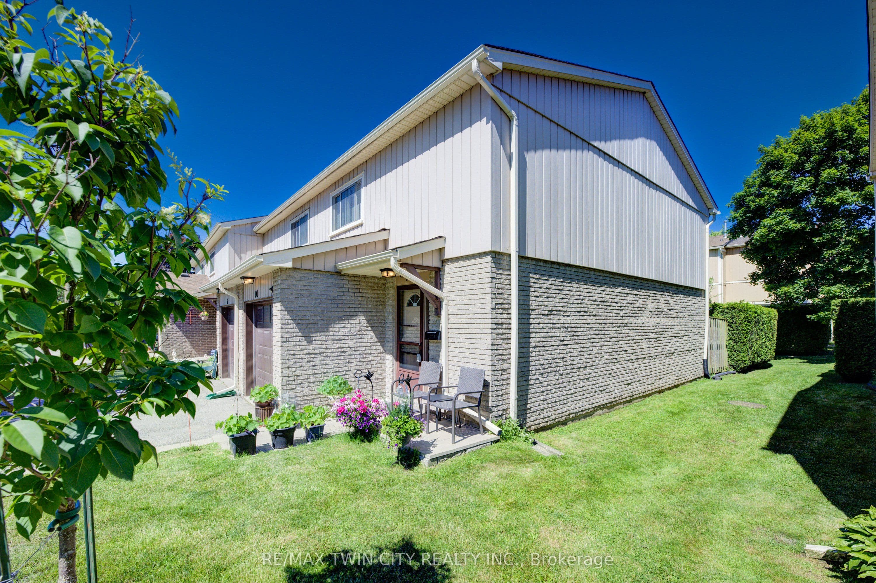 Unit 60 51 Paulander Drive photo 1