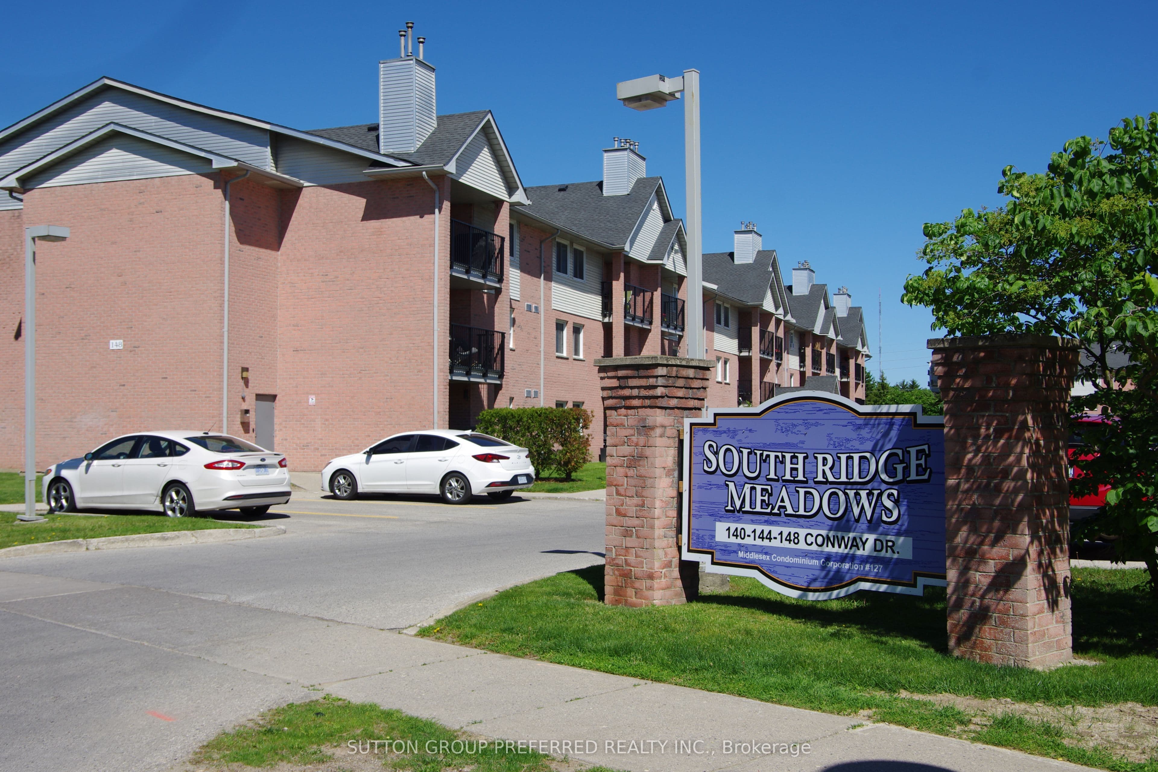 Unit 113 148 Conway Drive photo 1