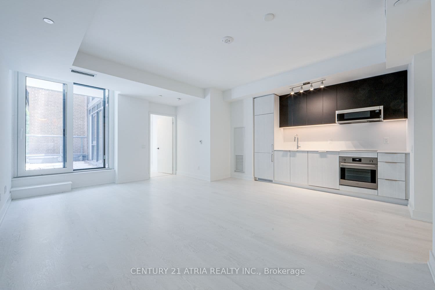 Unit 204 308 Jarvis Street photo 1