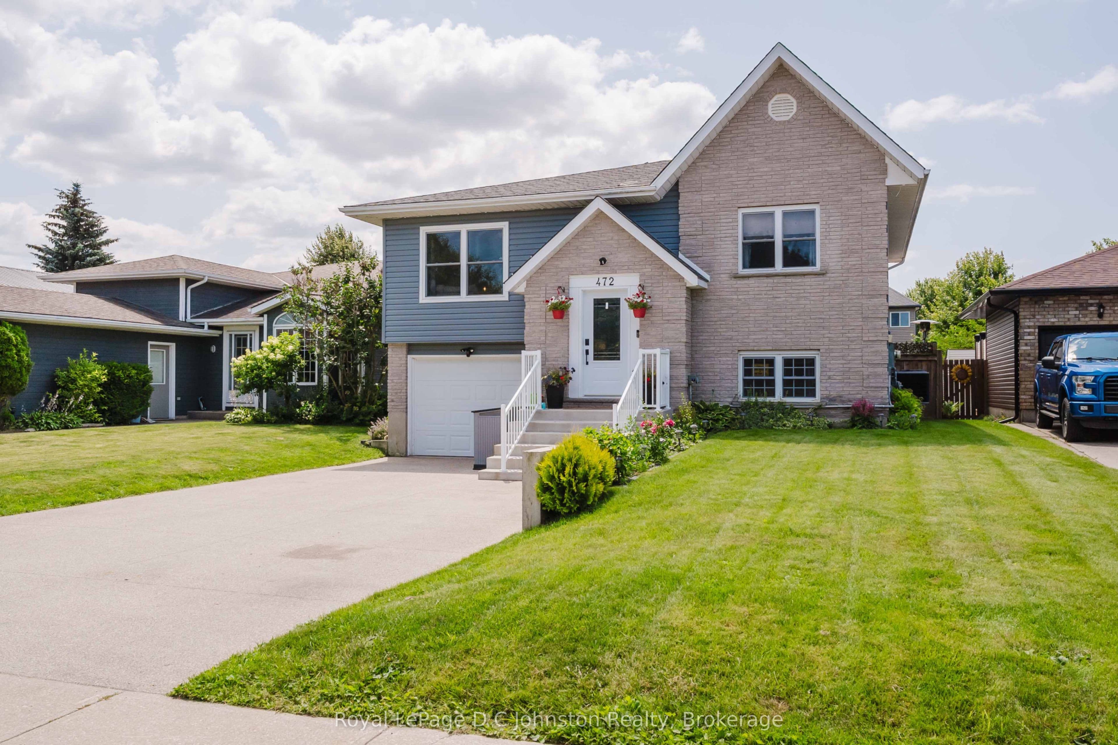 472 Joseph Street photo 1